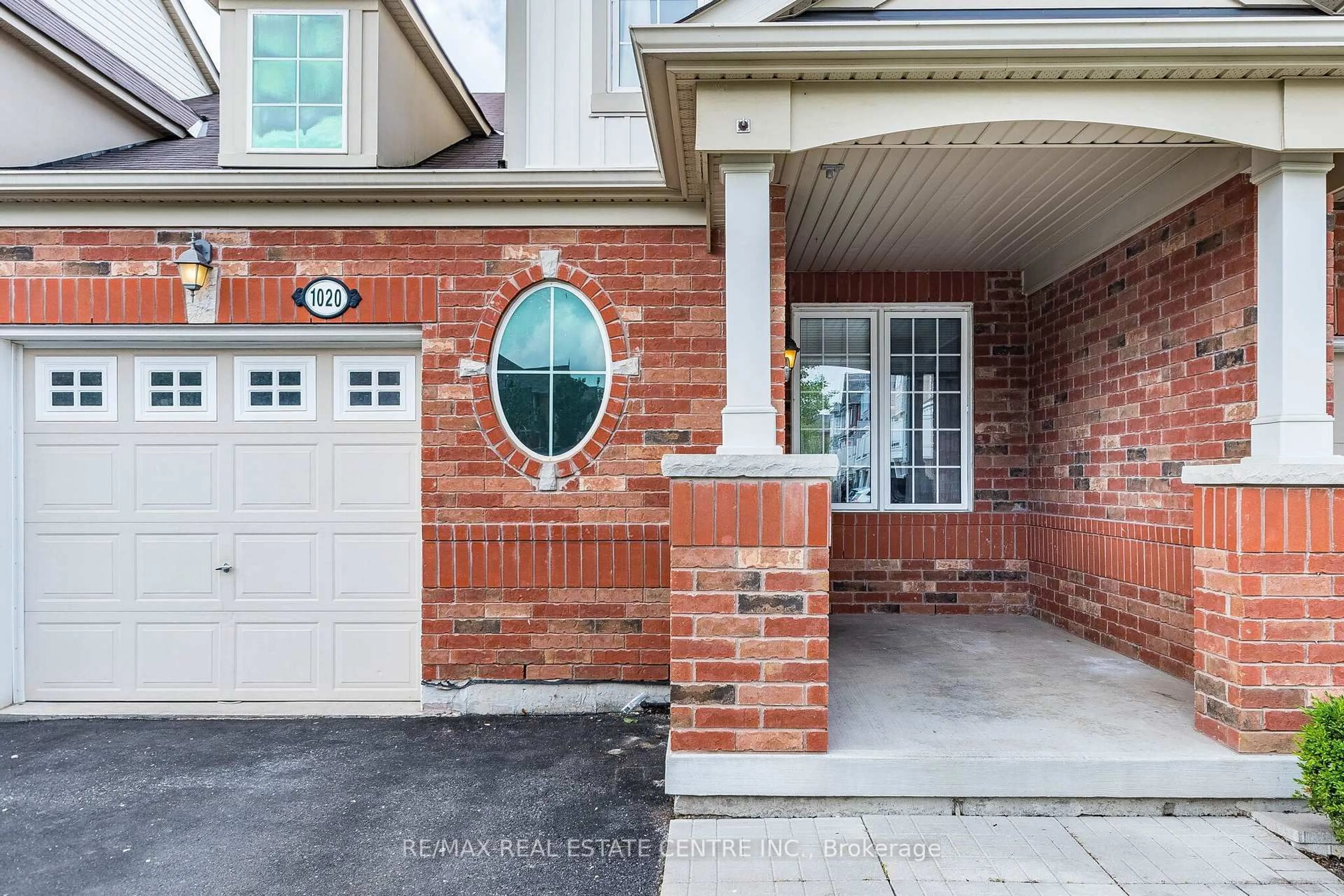 Home with brick exterior material, street for 1020 Stemman Pl, Milton Ontario L9T 8H3