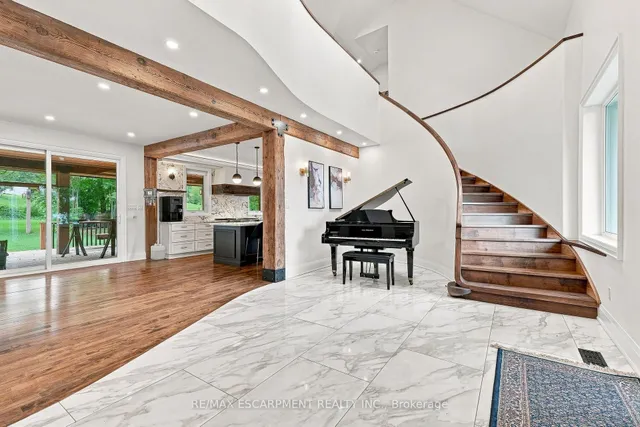 2019 Dundas St, Burlington 5