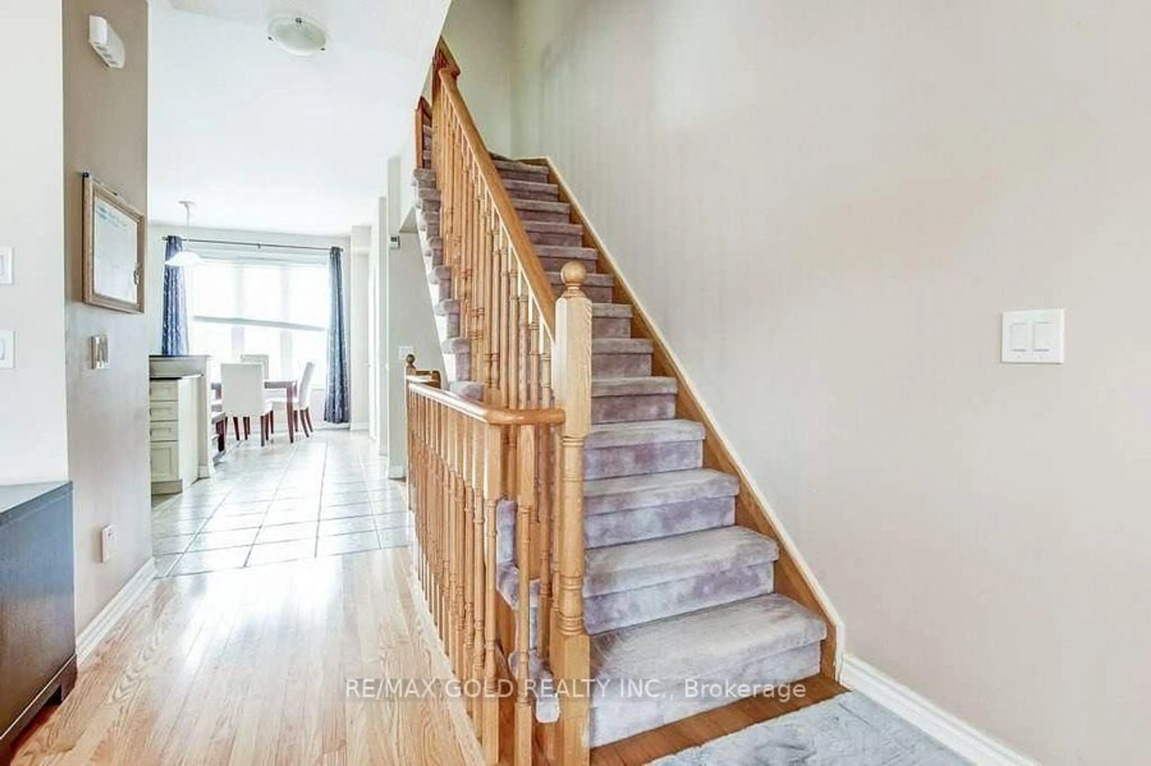 Stairs for 6 Cailiff St, Brampton Ontario L6Y 0P9