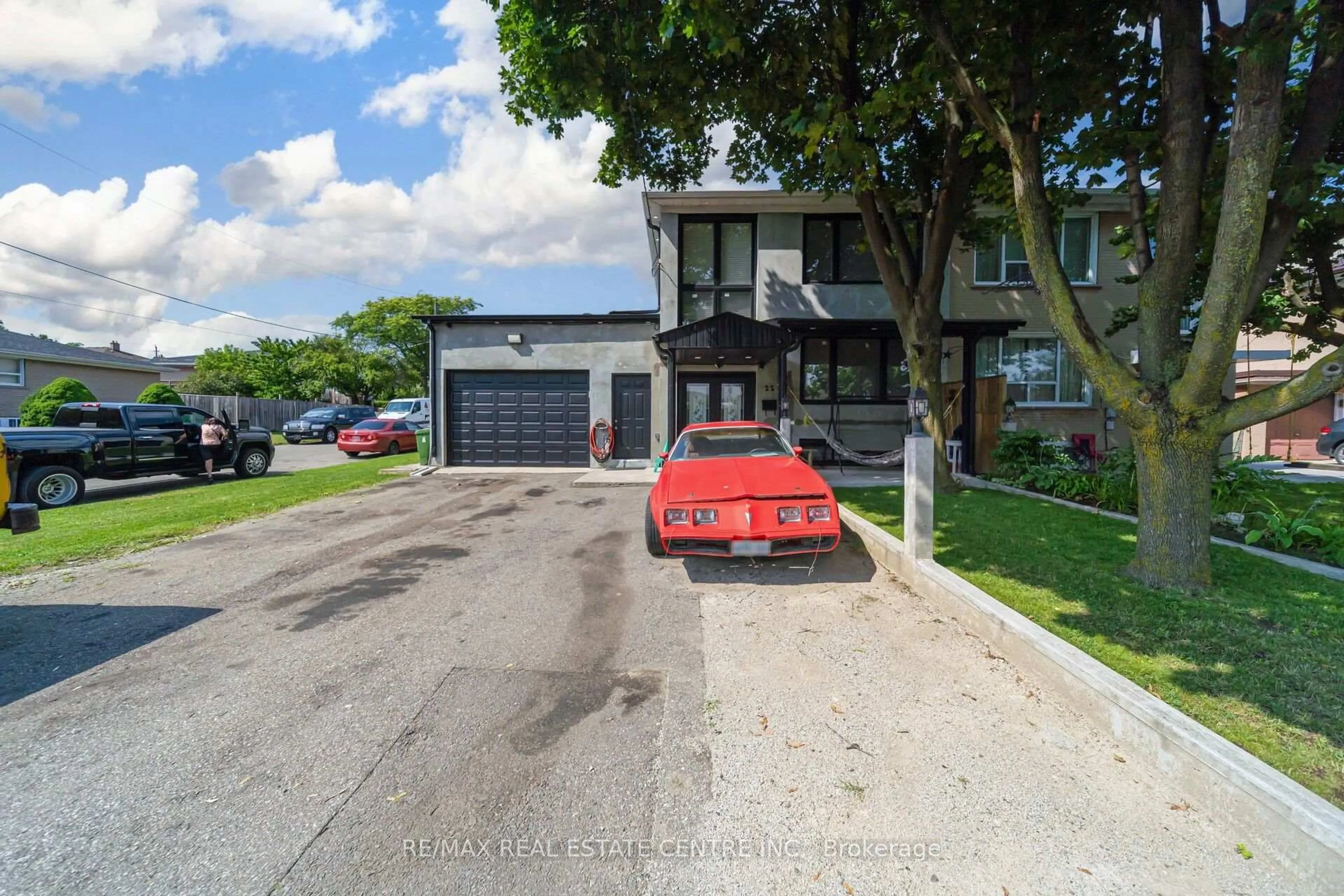 Unknown for 22 Neames Cres, Toronto Ontario M3L 1K9