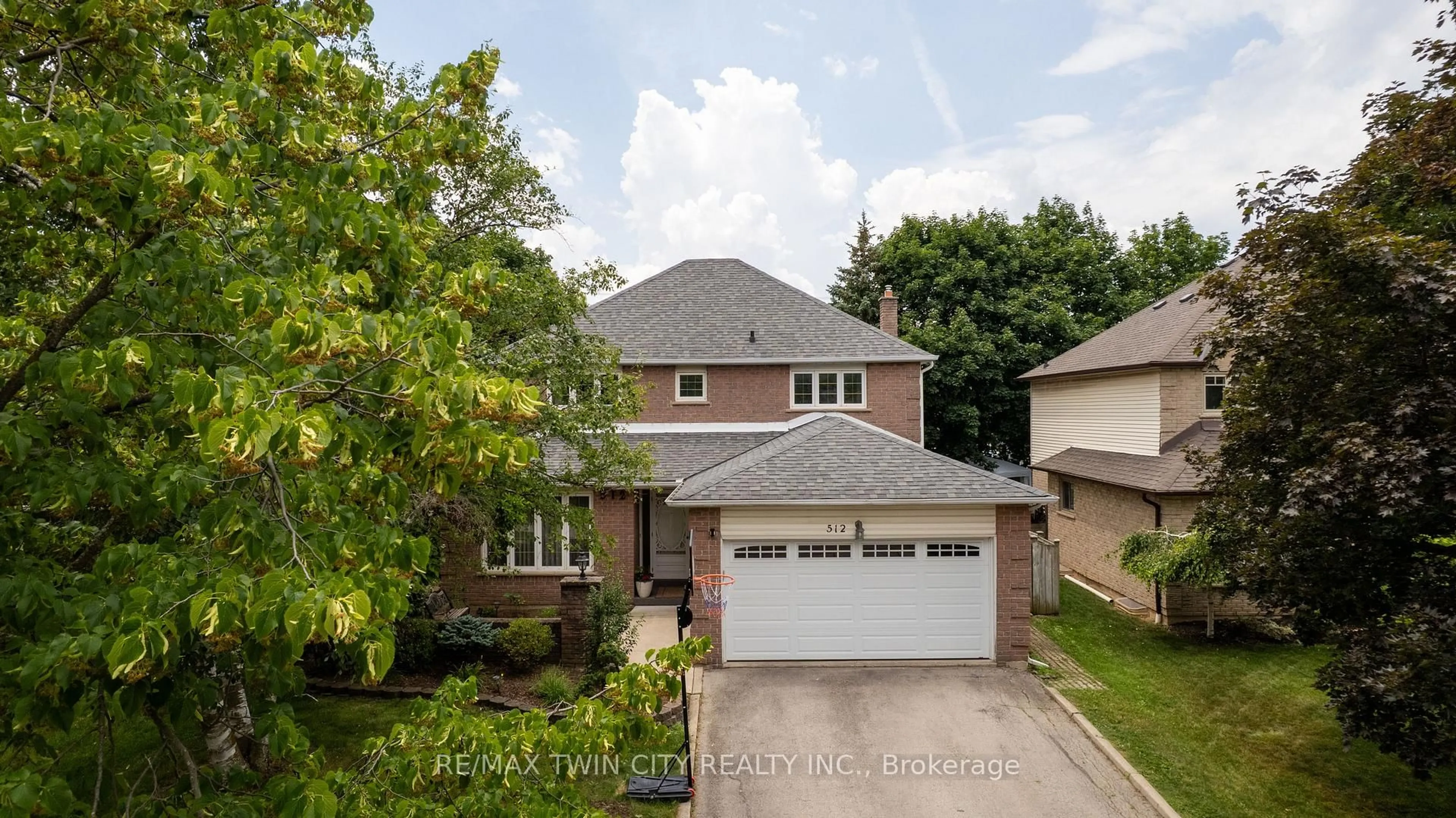 Home with brick exterior material, street for 512 Hawthorne Cres, Milton Ontario N9T 4N8