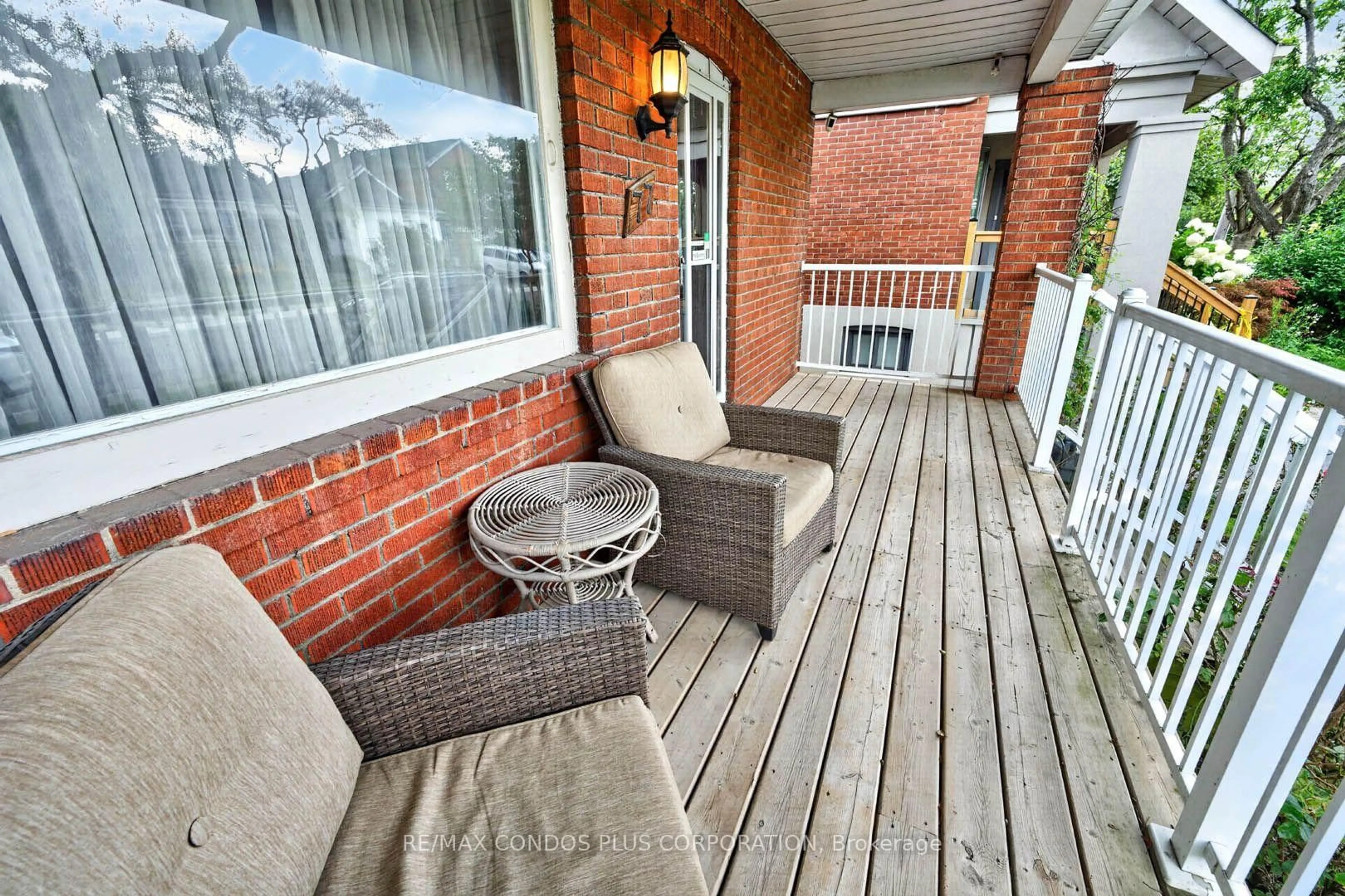 Patio, street for 77 Fifth St, Toronto Ontario M8V 2Z1