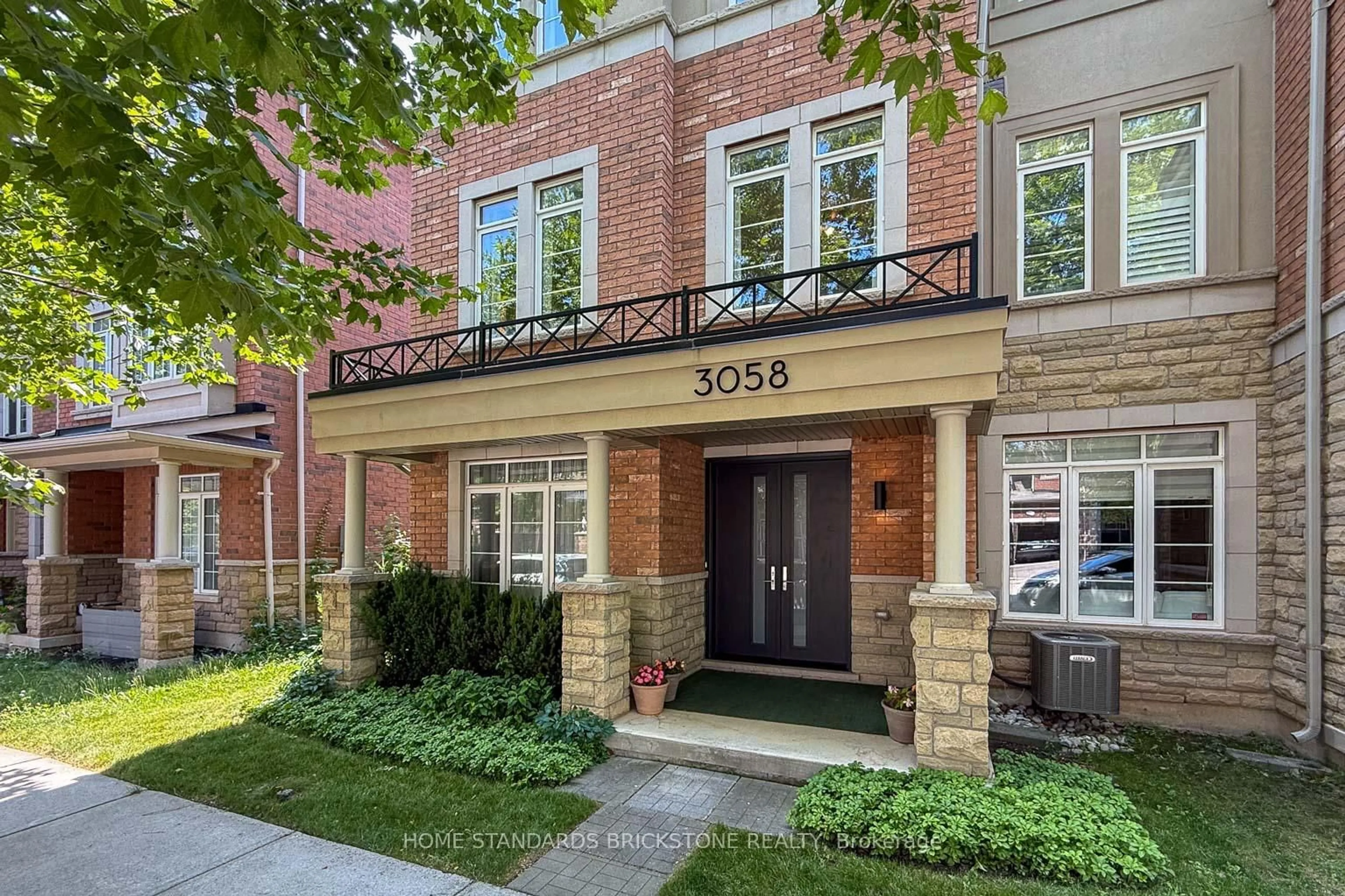 Home with brick exterior material, street for 3058 Eberly Woods Dr, Oakville Ontario L6M 0T5