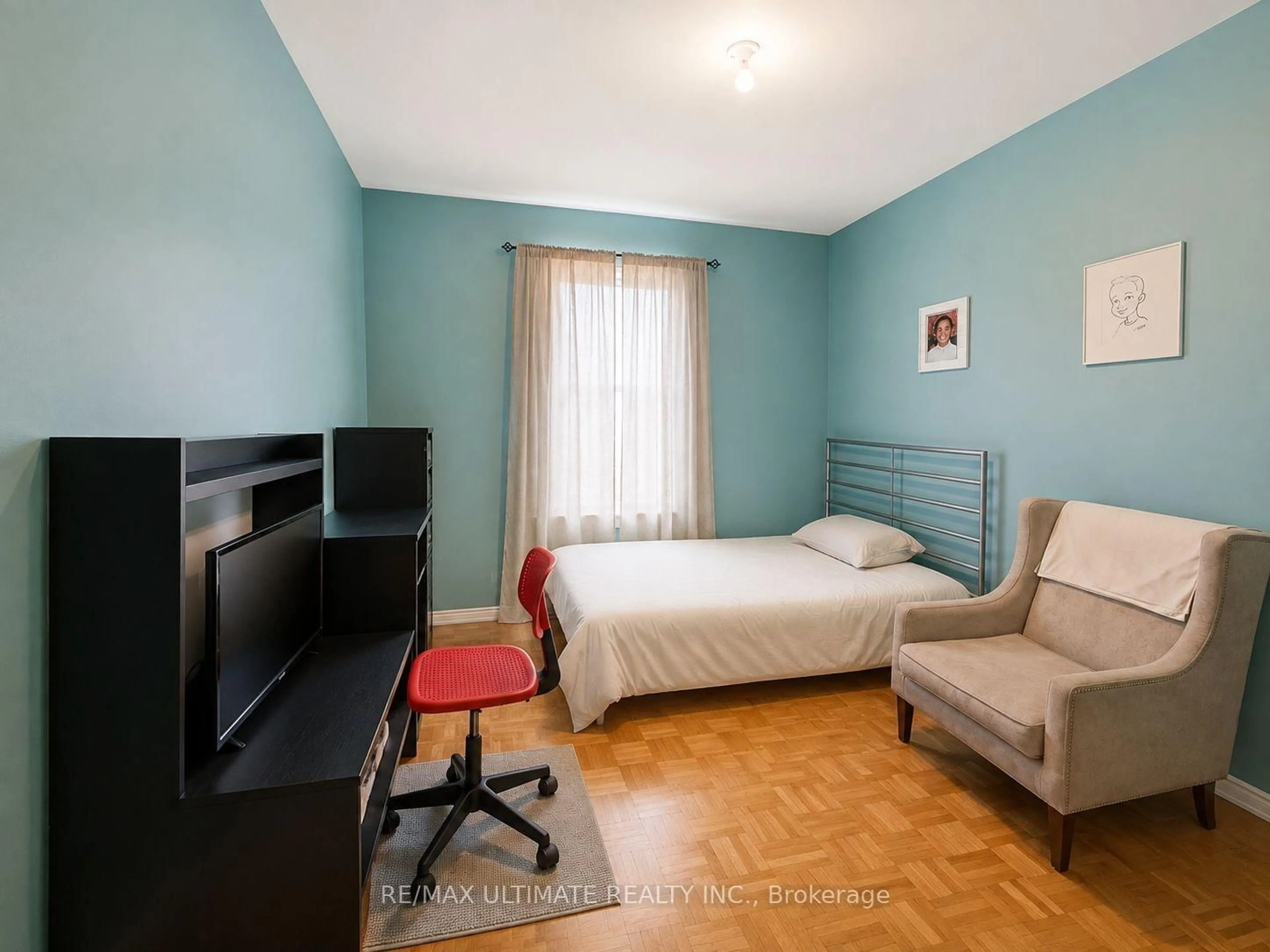 A pic of a room for 1440 DUFFERIN St, Toronto Ontario M6H 3L2
