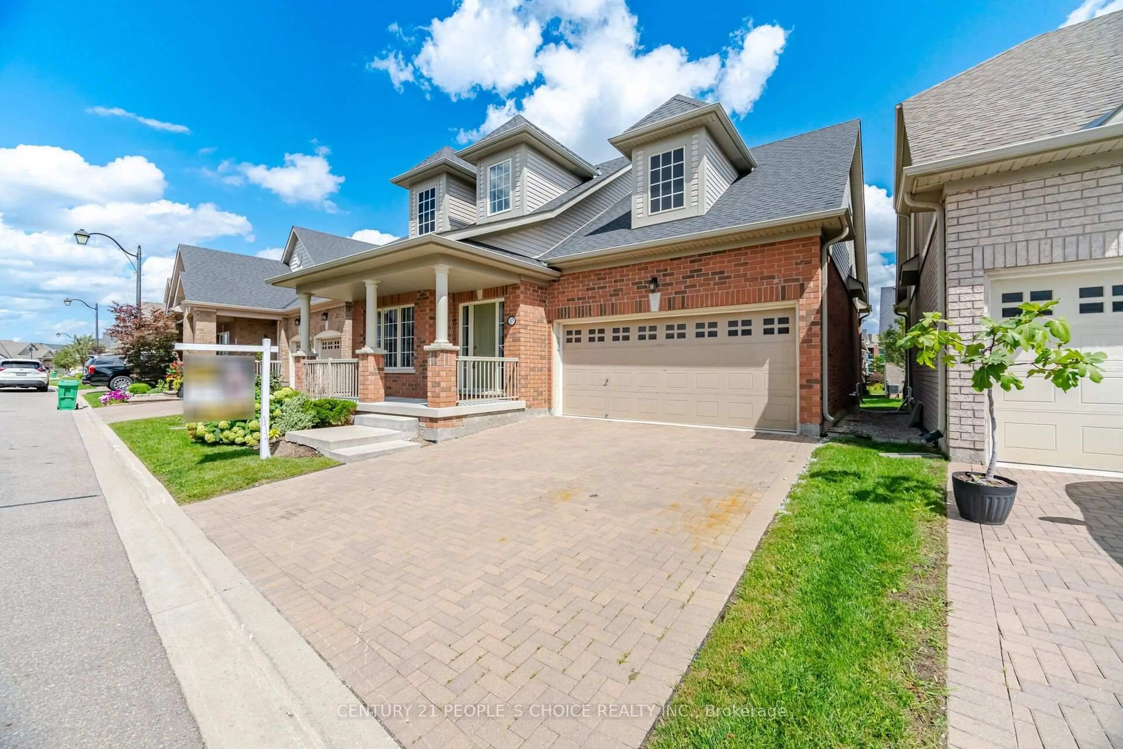 Home with brick exterior material, street for 33 Seedhouse Rd, Brampton Ontario L6R 3Z5