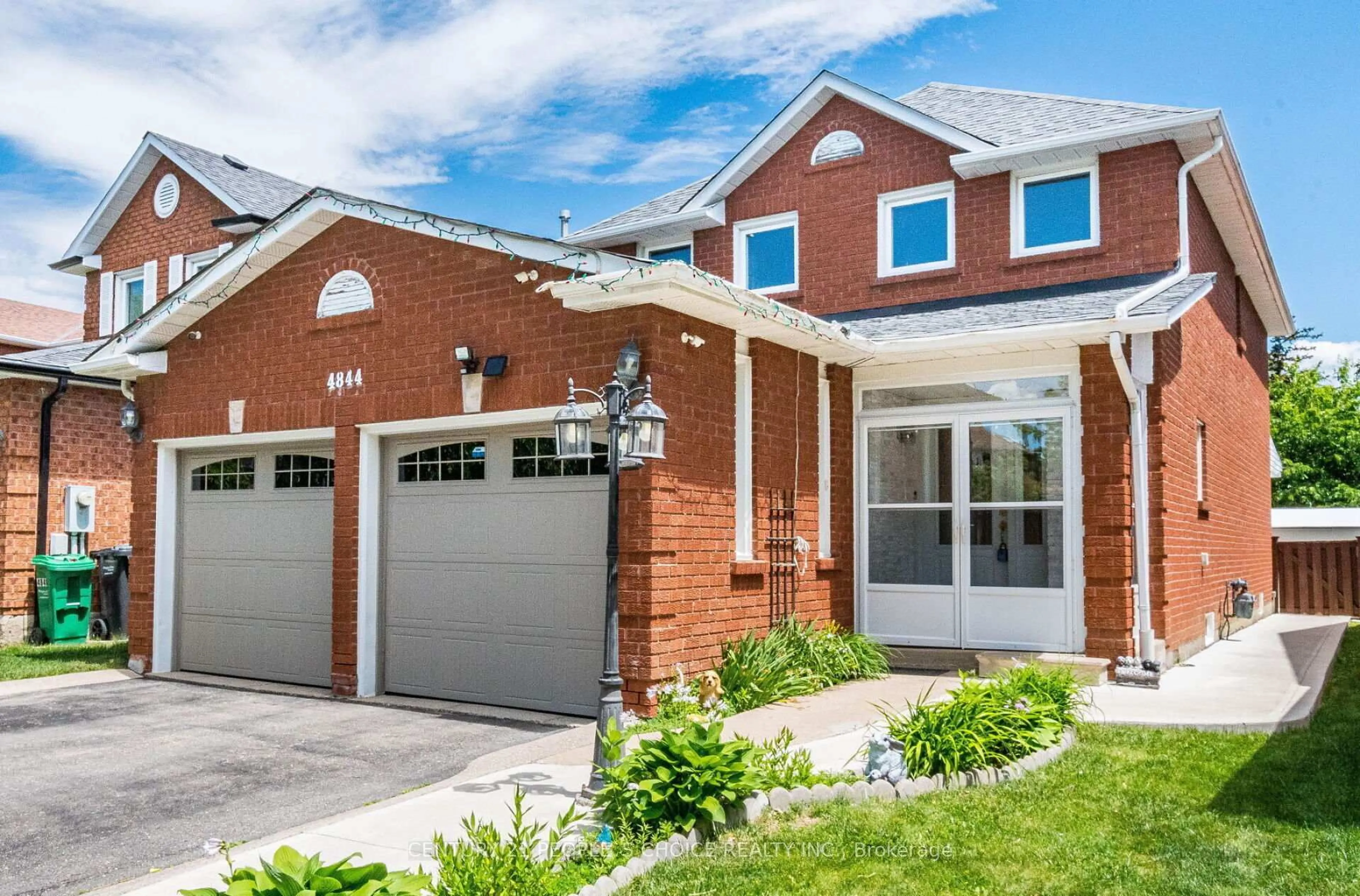 Home with brick exterior material, street for 4844 Owl Circ, Mississauga Ontario L4Z 2P7