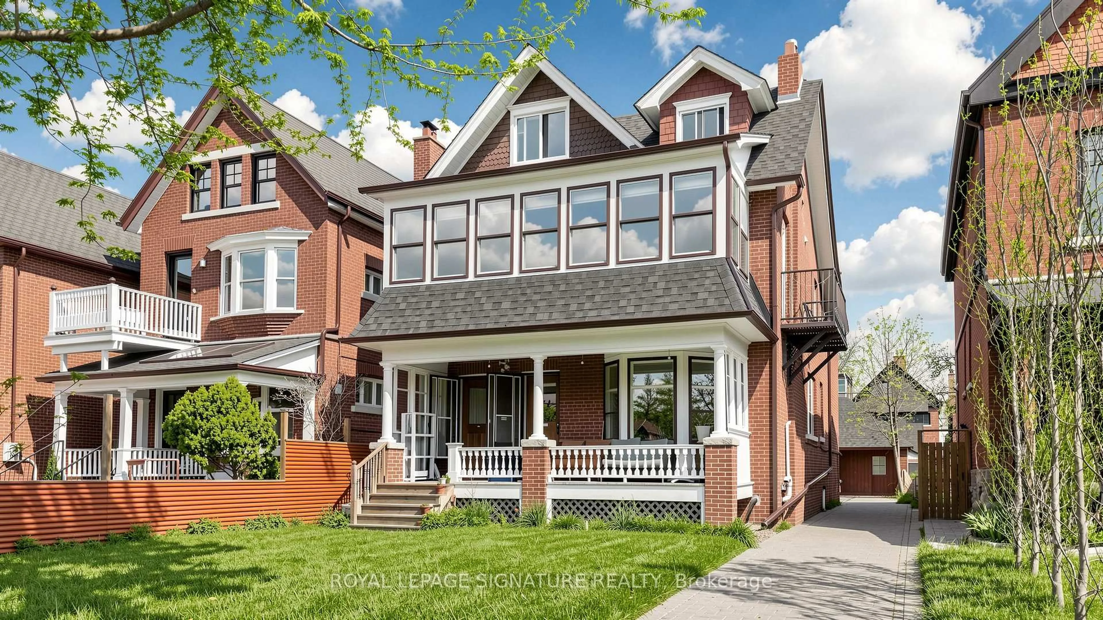 Home with brick exterior material, street for 132 Marion St, Toronto Ontario M6R 1E7