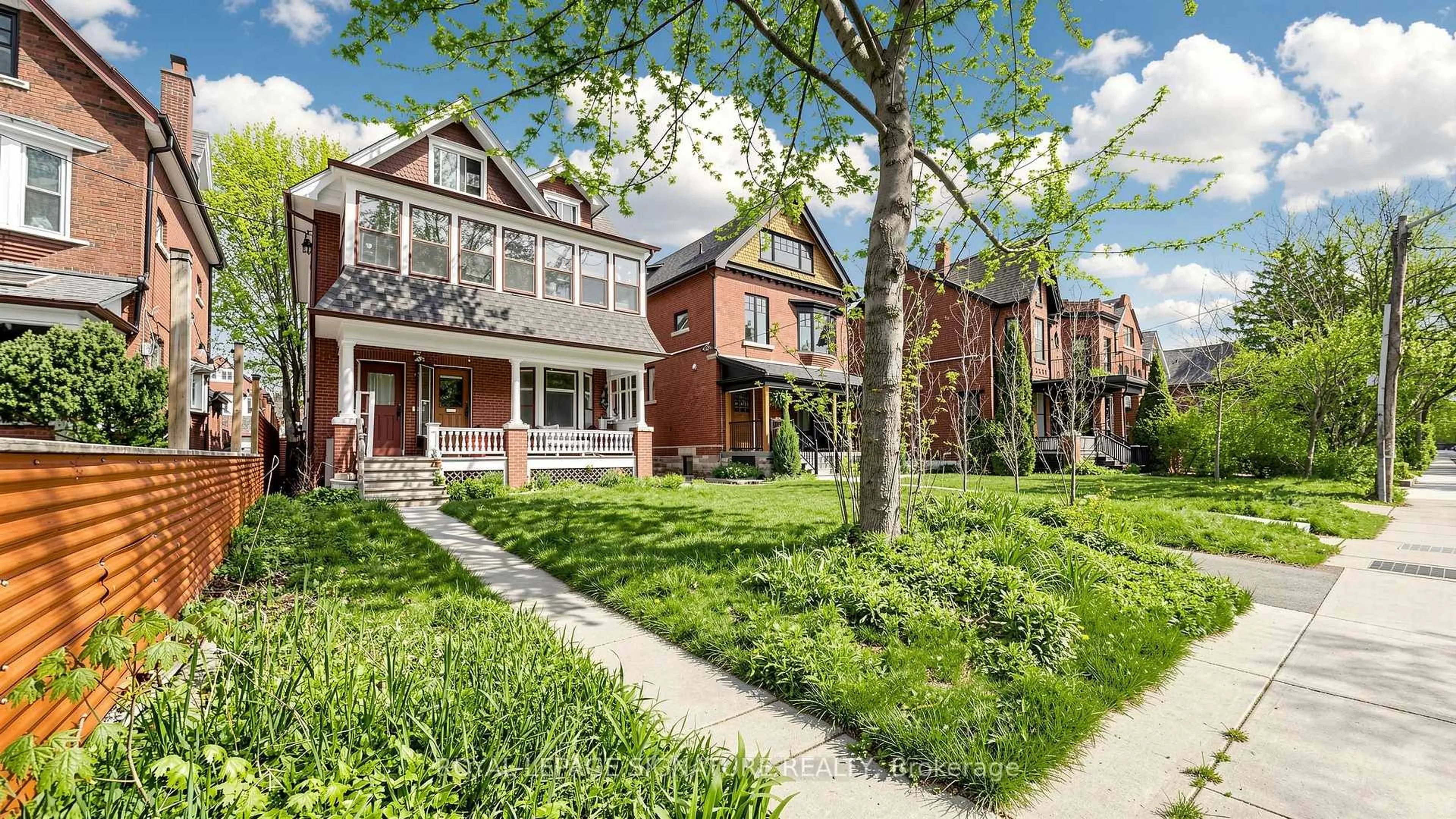 Home with brick exterior material, street for 132 Marion St, Toronto Ontario M6R 1E7