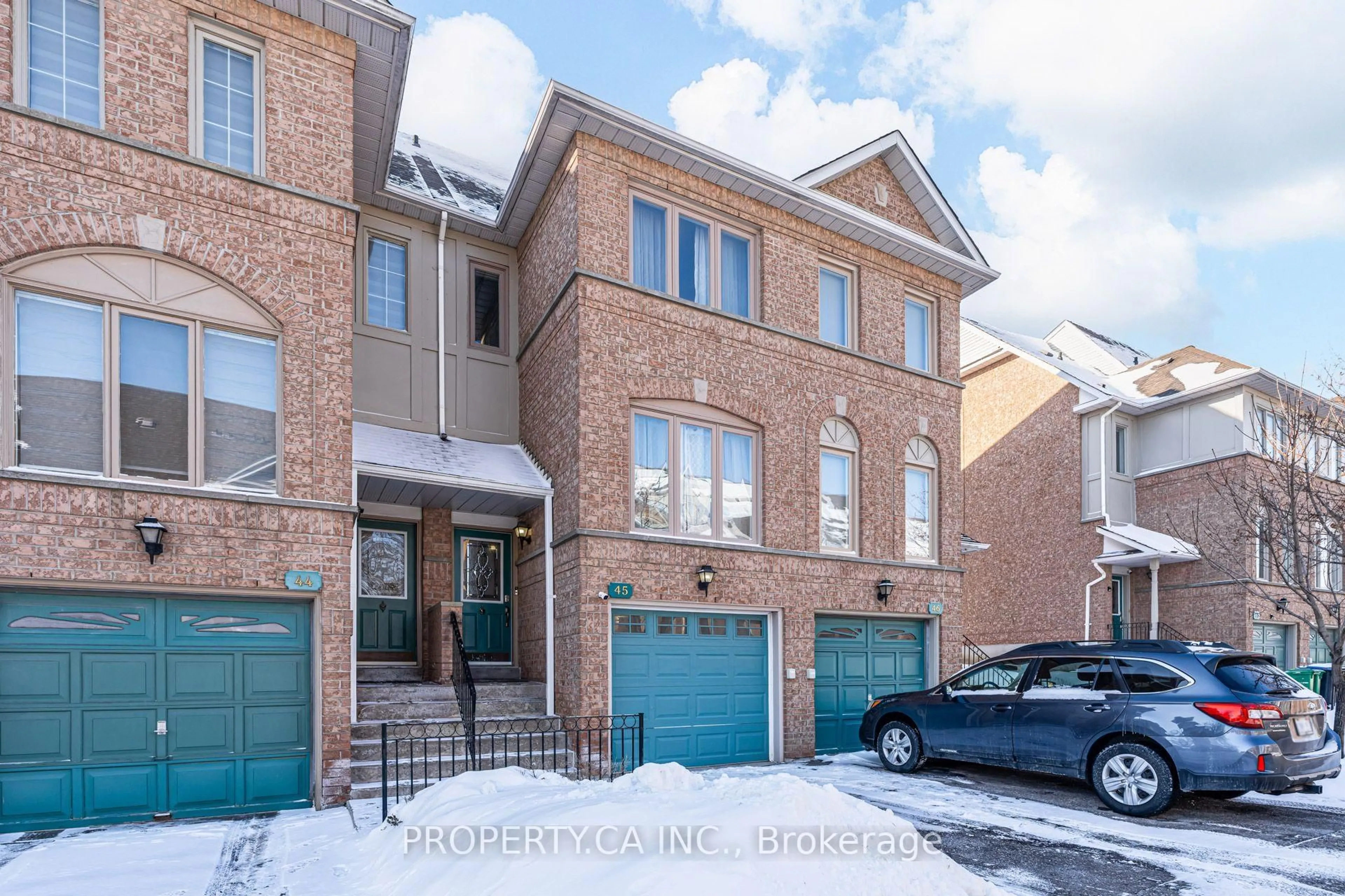 Home with brick exterior material, street for 1050 Bristol Rd #45, Mississauga Ontario L5V 2E8