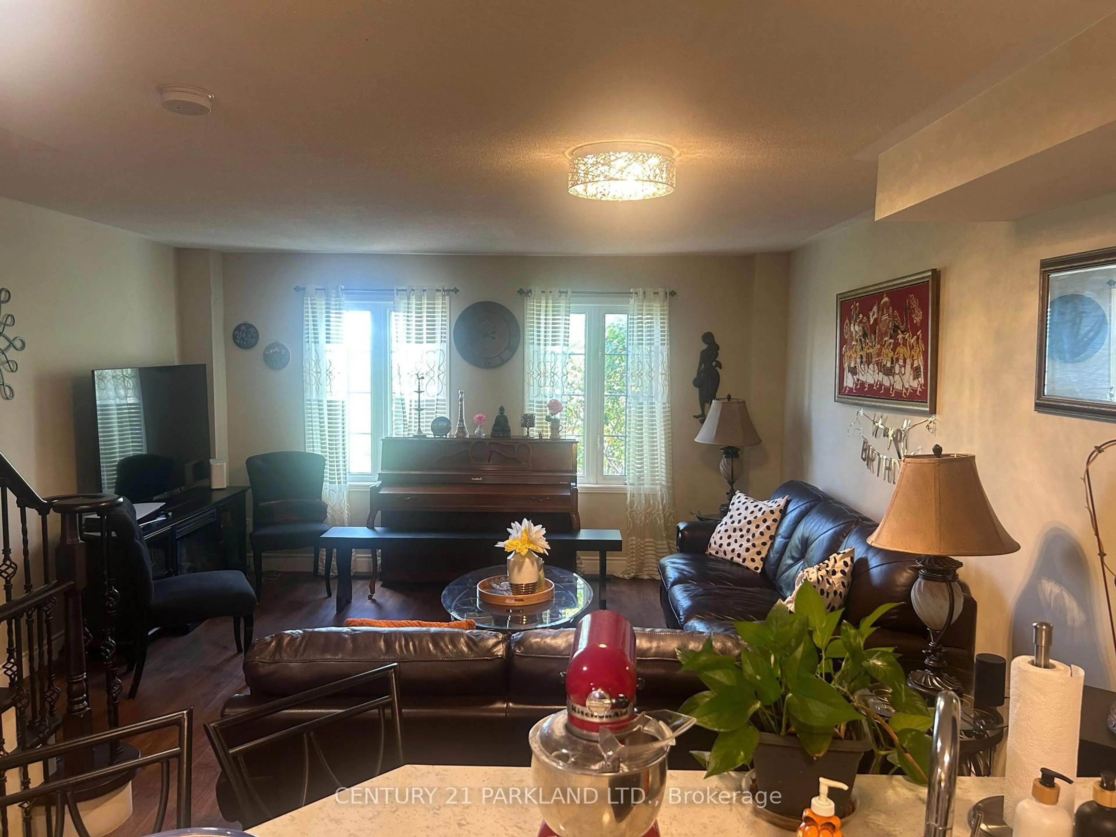 Living room with furniture, unknown for 149 Torbarrie Rd, Toronto Ontario M3L 1G8