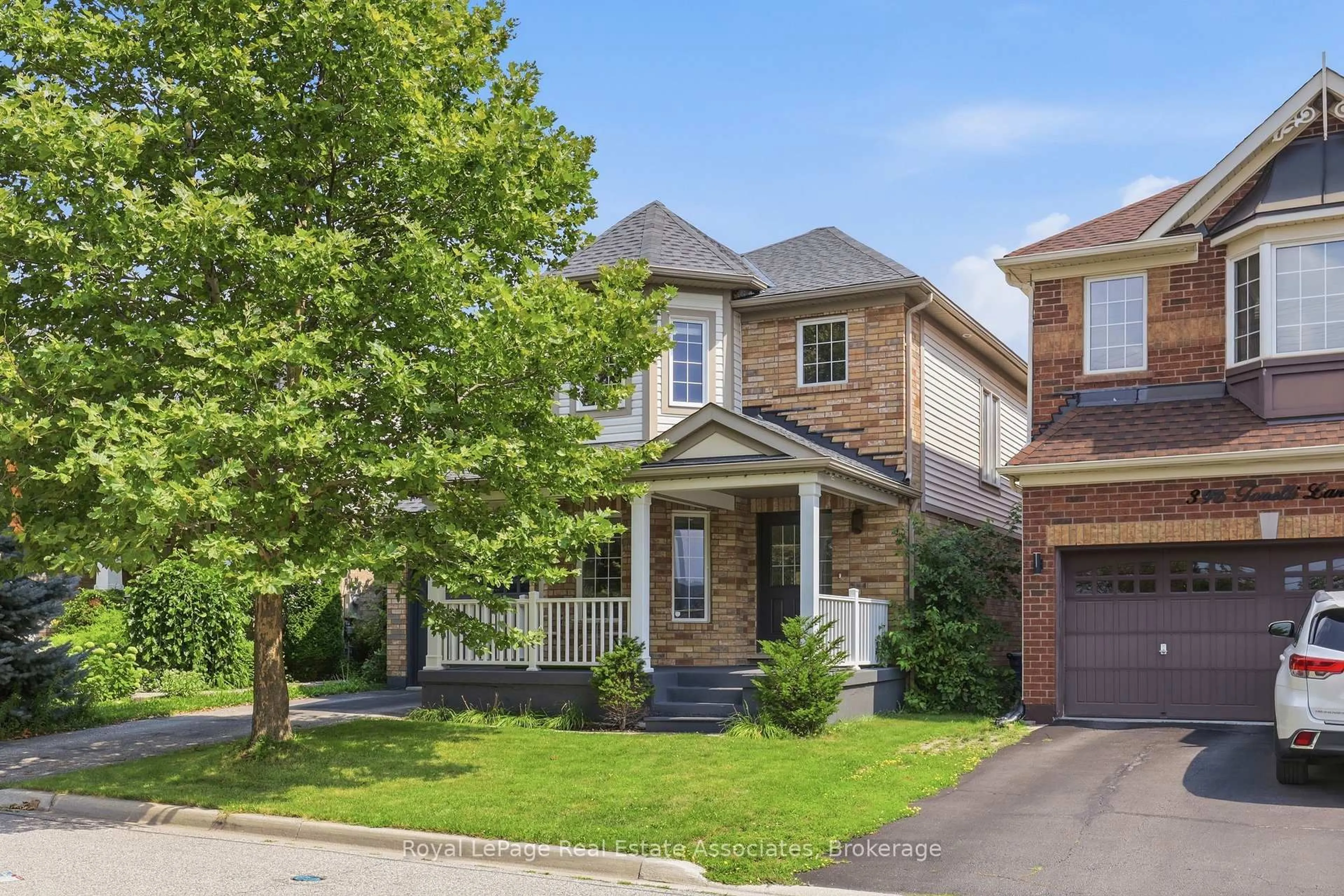 Home with brick exterior material, street for 392 Tonelli Lane, Milton Ontario L9T 0N4