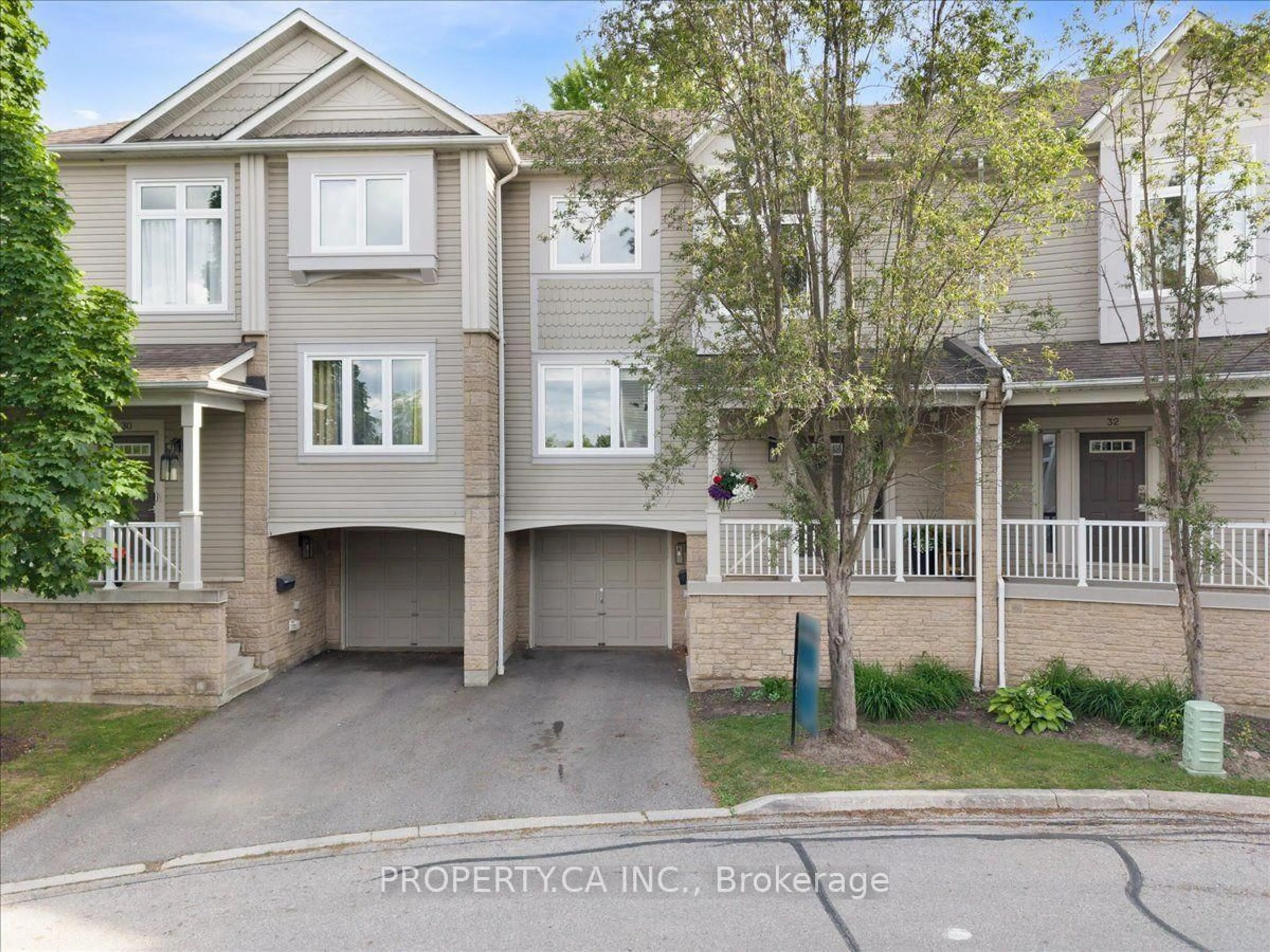A pic from outside/outdoor area/front of a property/back of a property/a pic from drone, street for 7101 Branigan Gate ##31, Mississauga Ontario L5N 7S2