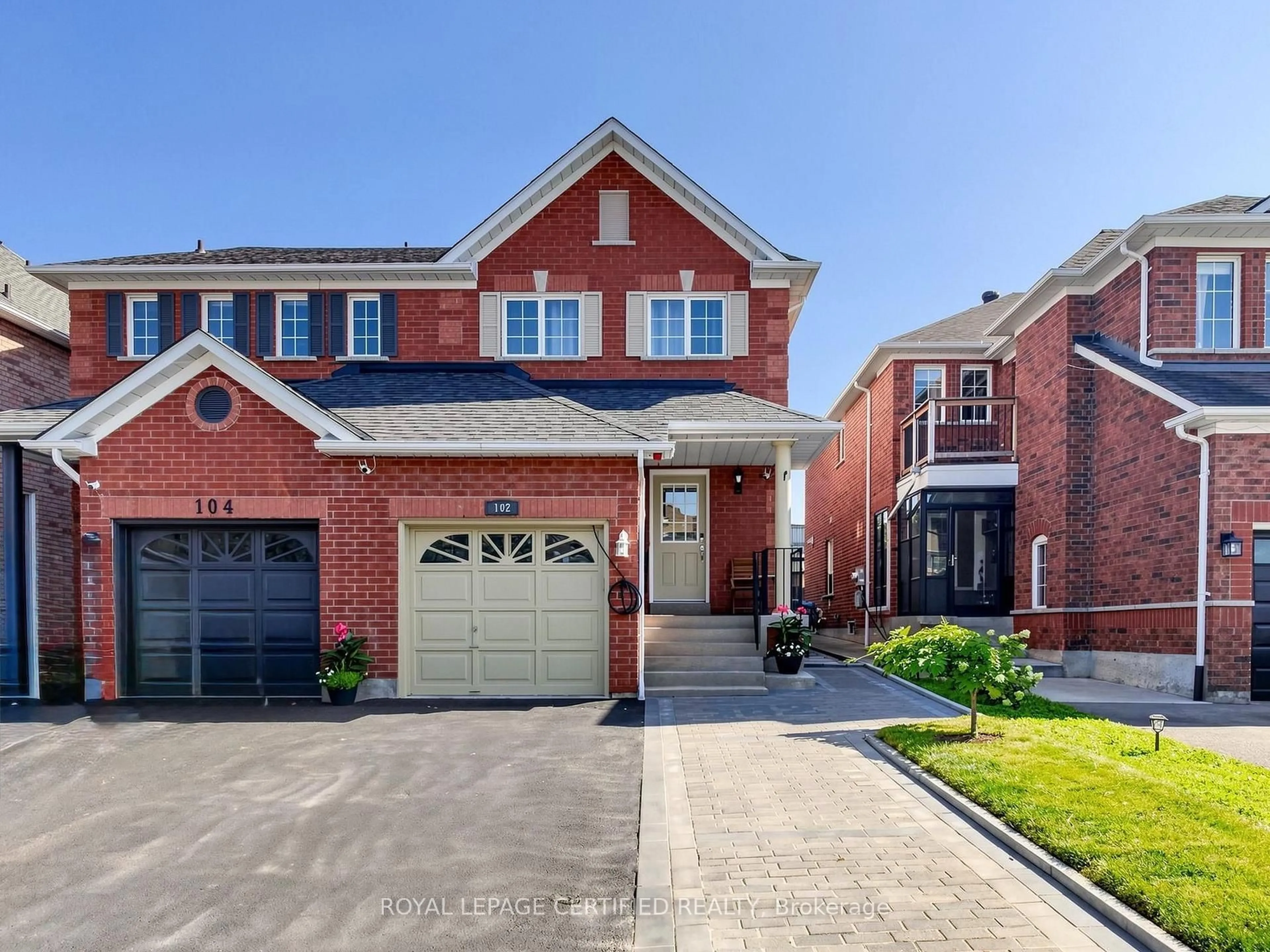 Home with brick exterior material, street for 102 Grapevine Rd, Caledon Ontario L7E 2M6