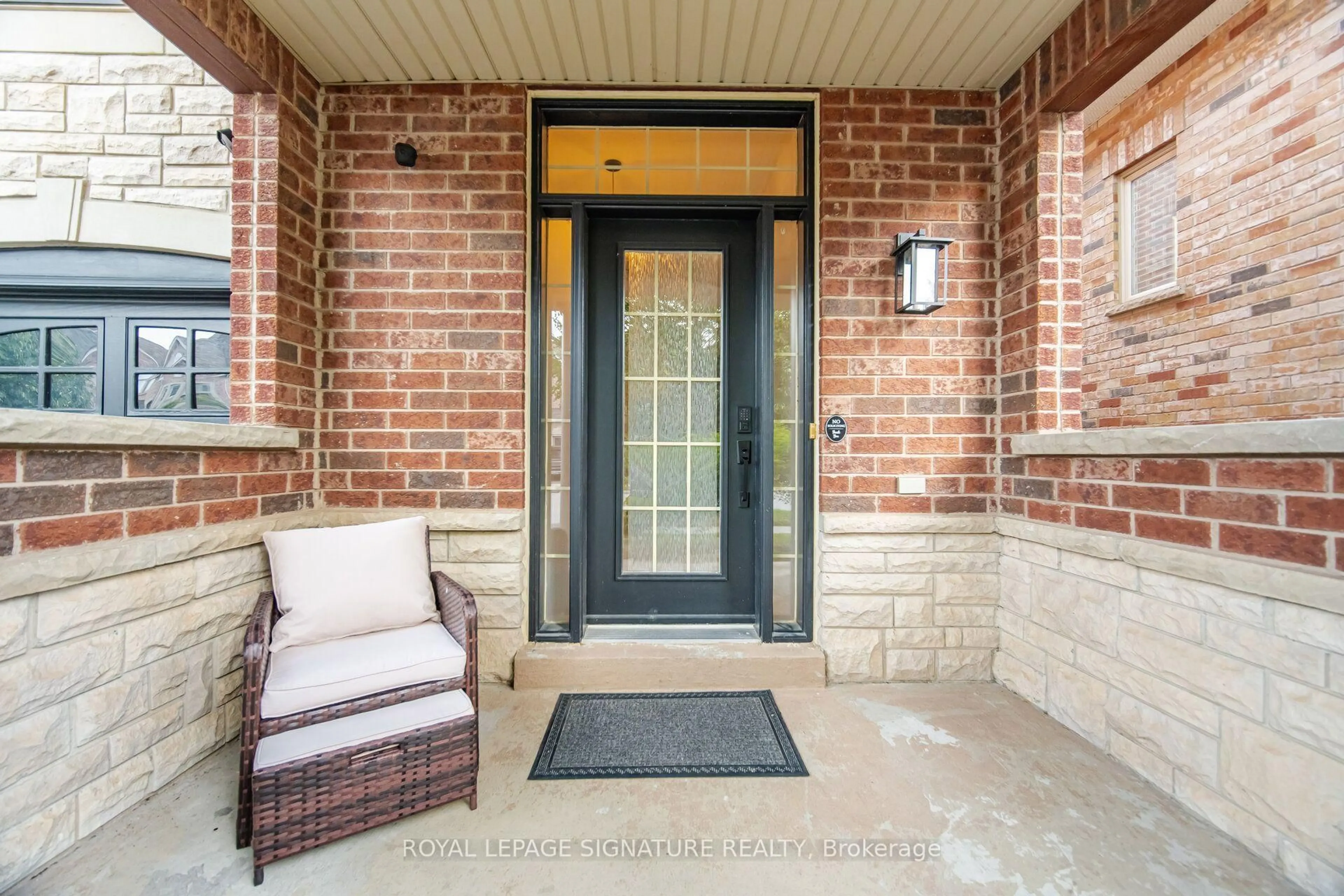 Home with brick exterior material, street for 3059 Ferguson Dr, Burlington Ontario L7M 0G6