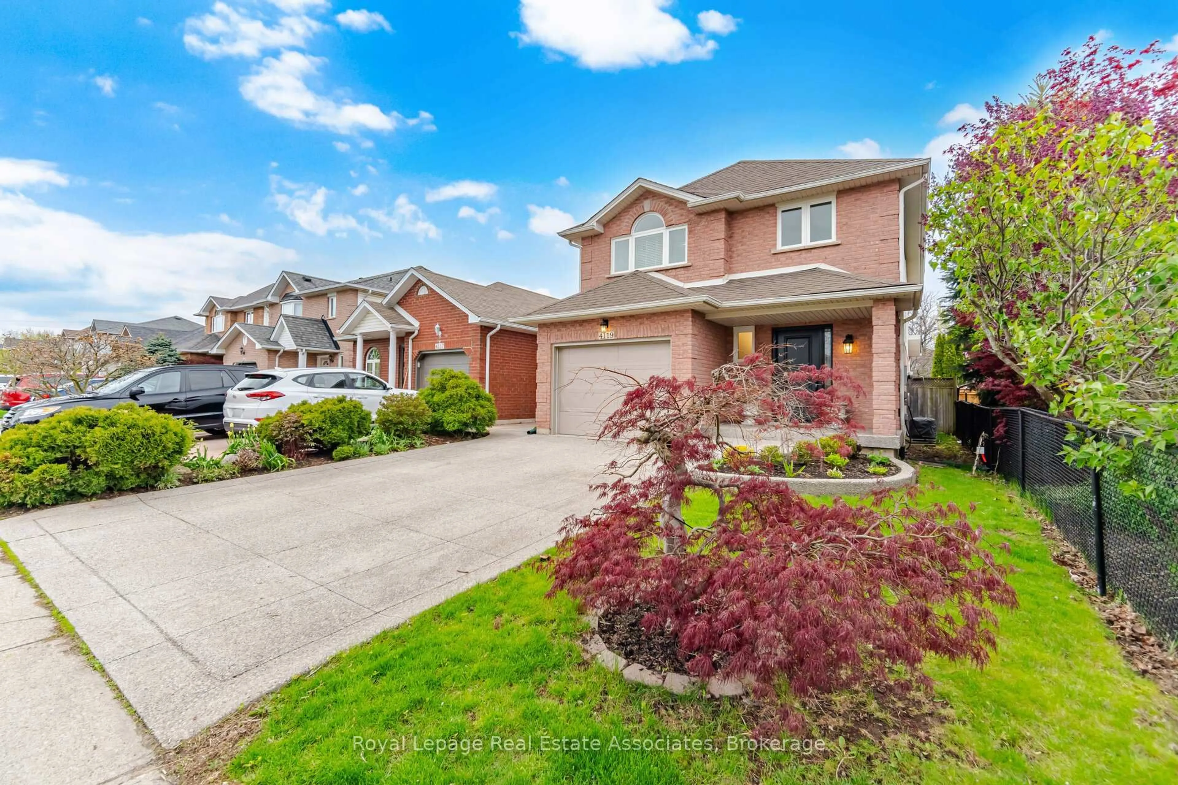 Home with brick exterior material, street for 4119 Continental Dr, Burlington Ontario L7M 4L1