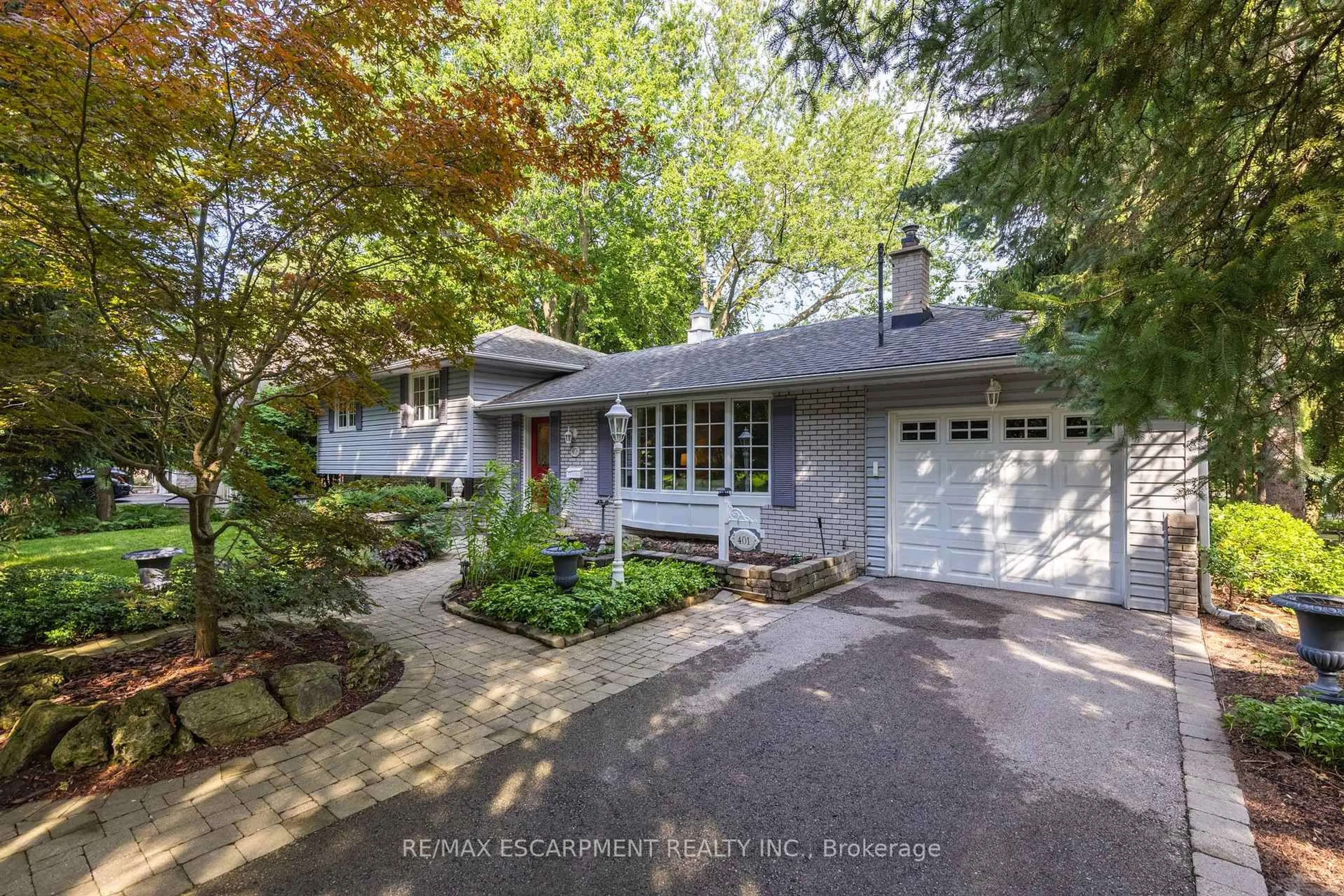 Unknown for 401 Cairncroft Rd, Oakville Ontario L6J 4M8
