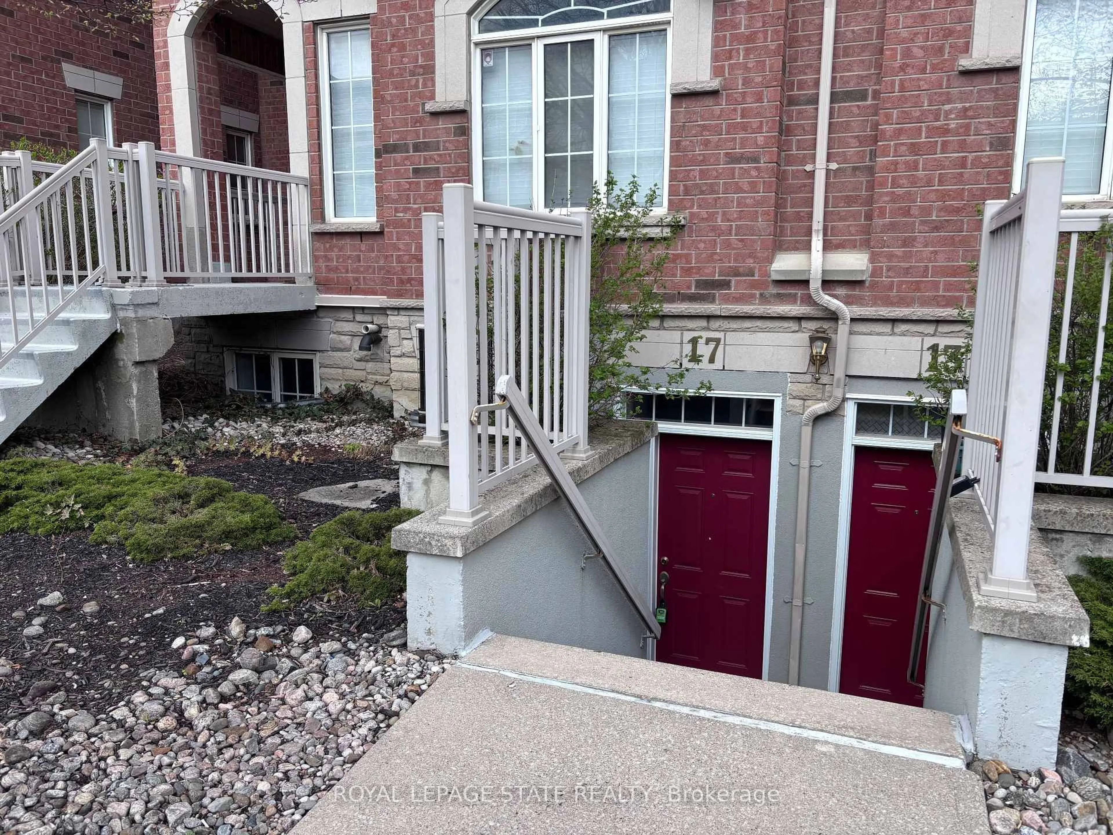 Unknown for 615 Shoreline Dr #17, Mississauga Ontario L5B 4K4