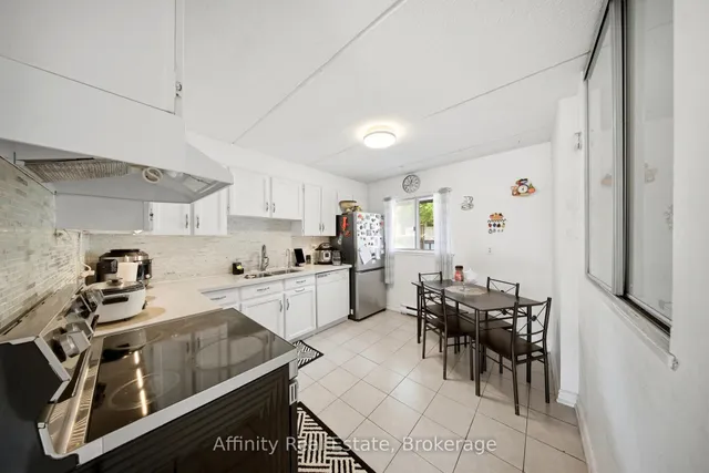 180 Mississauga Valley Blvd #201, Mississauga 5