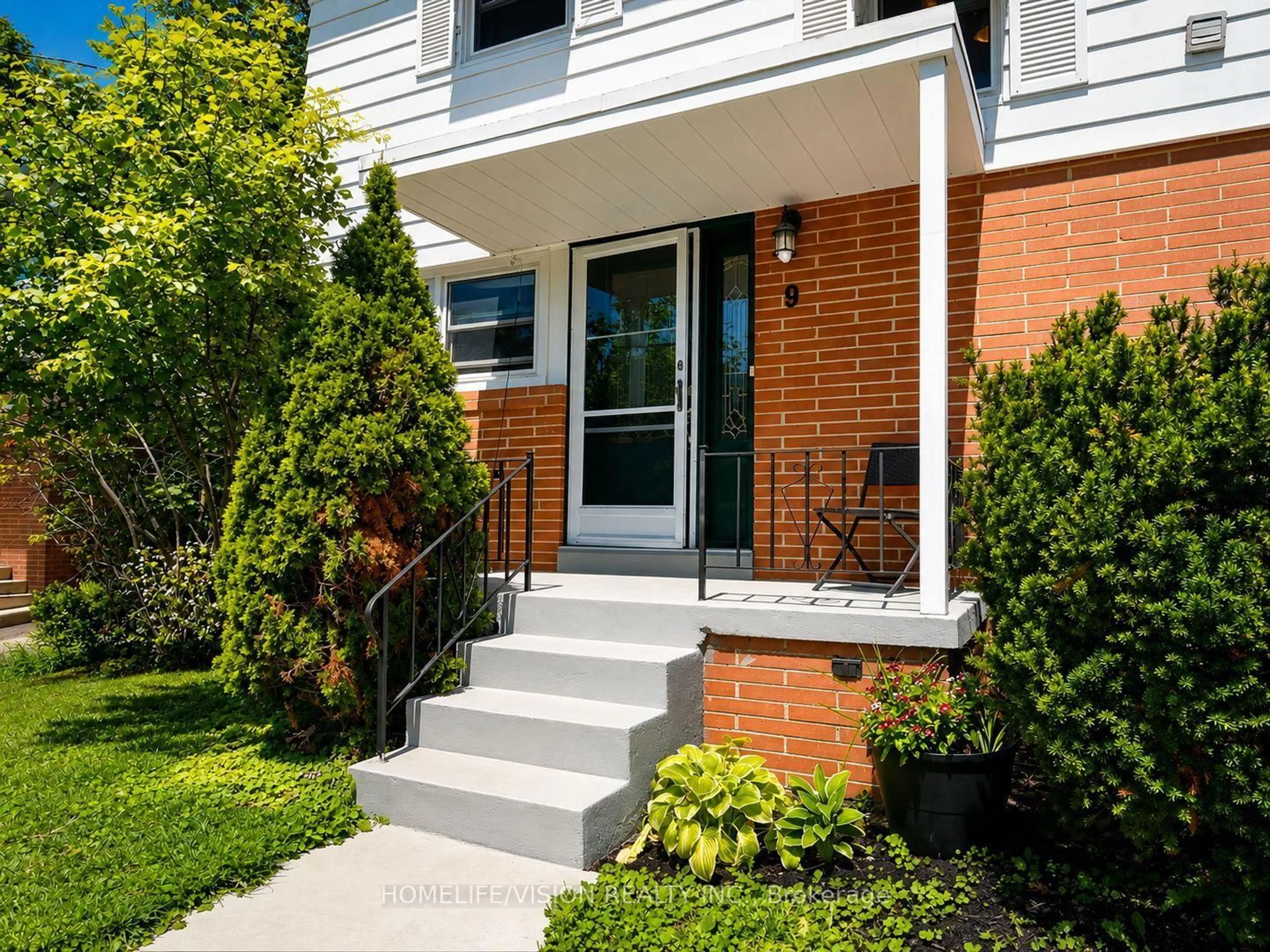 Home with brick exterior material, street for 9 Lyndfield Cres, Brampton Ontario L6W 2P4