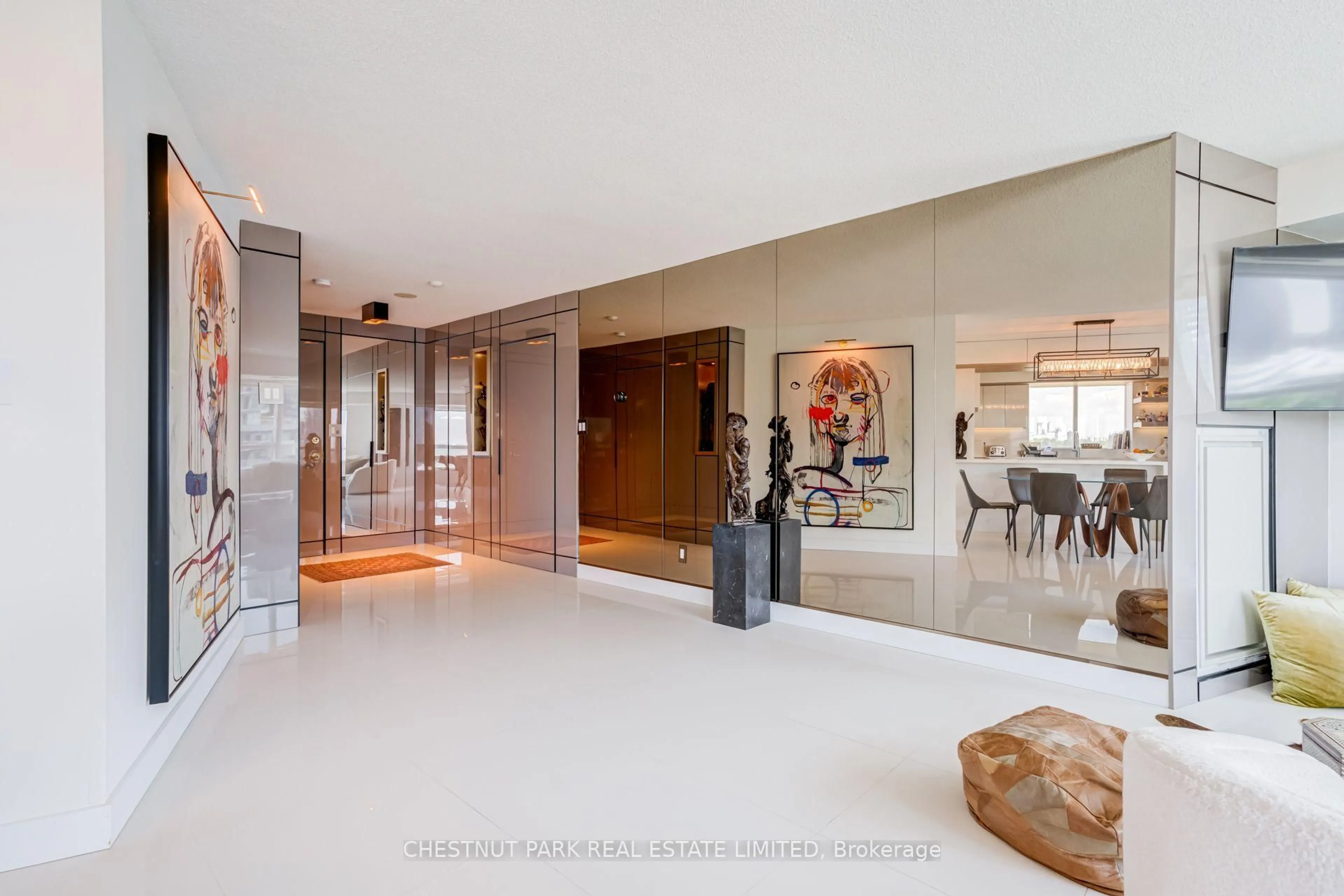 Indoor foyer for 2111 Lake Shore Blvd #1208, Toronto Ontario M8V 4B2