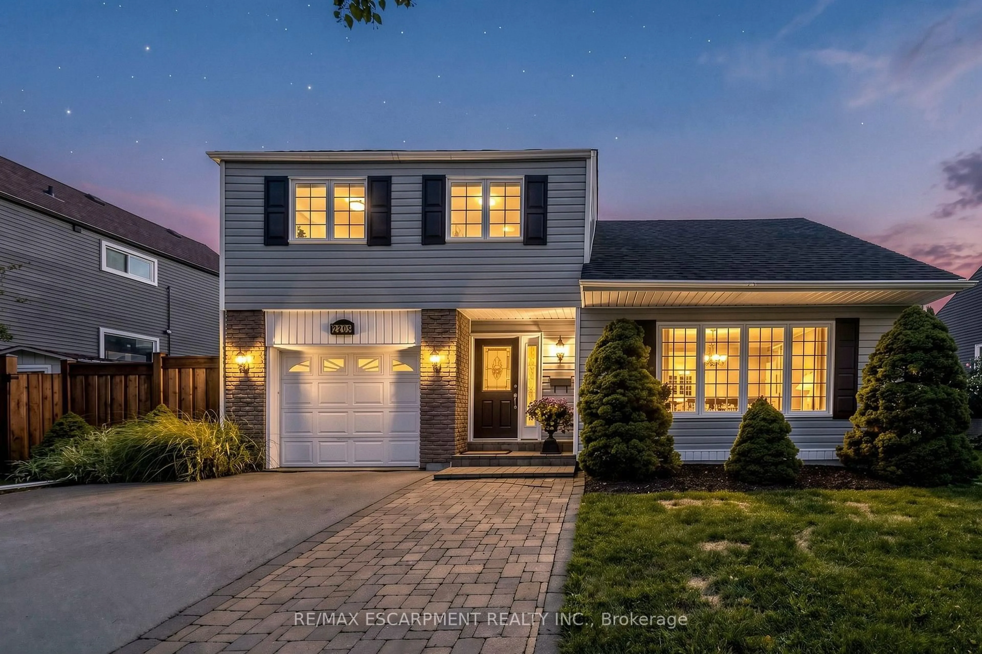 Home with brick exterior material, street for 2208 Lancaster Cres, Burlington Ontario L7P 3G5