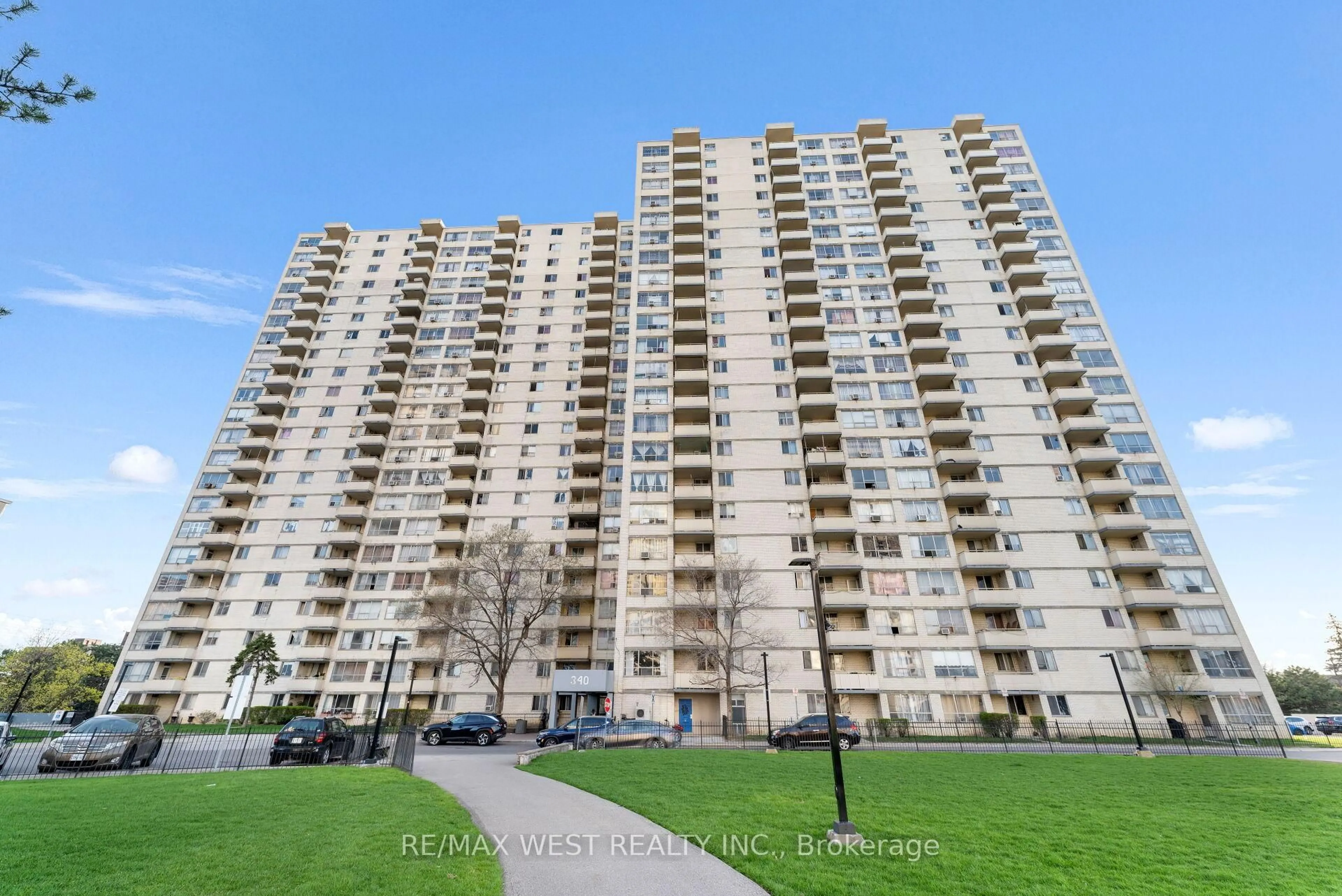 Unknown for 340 Dixon Rd #114, Toronto Ontario M9R 1T1