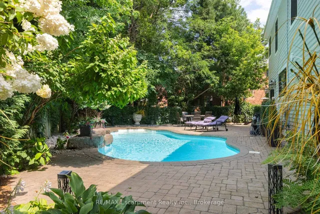 105 WHITTINGTON Pl, Oakville 5