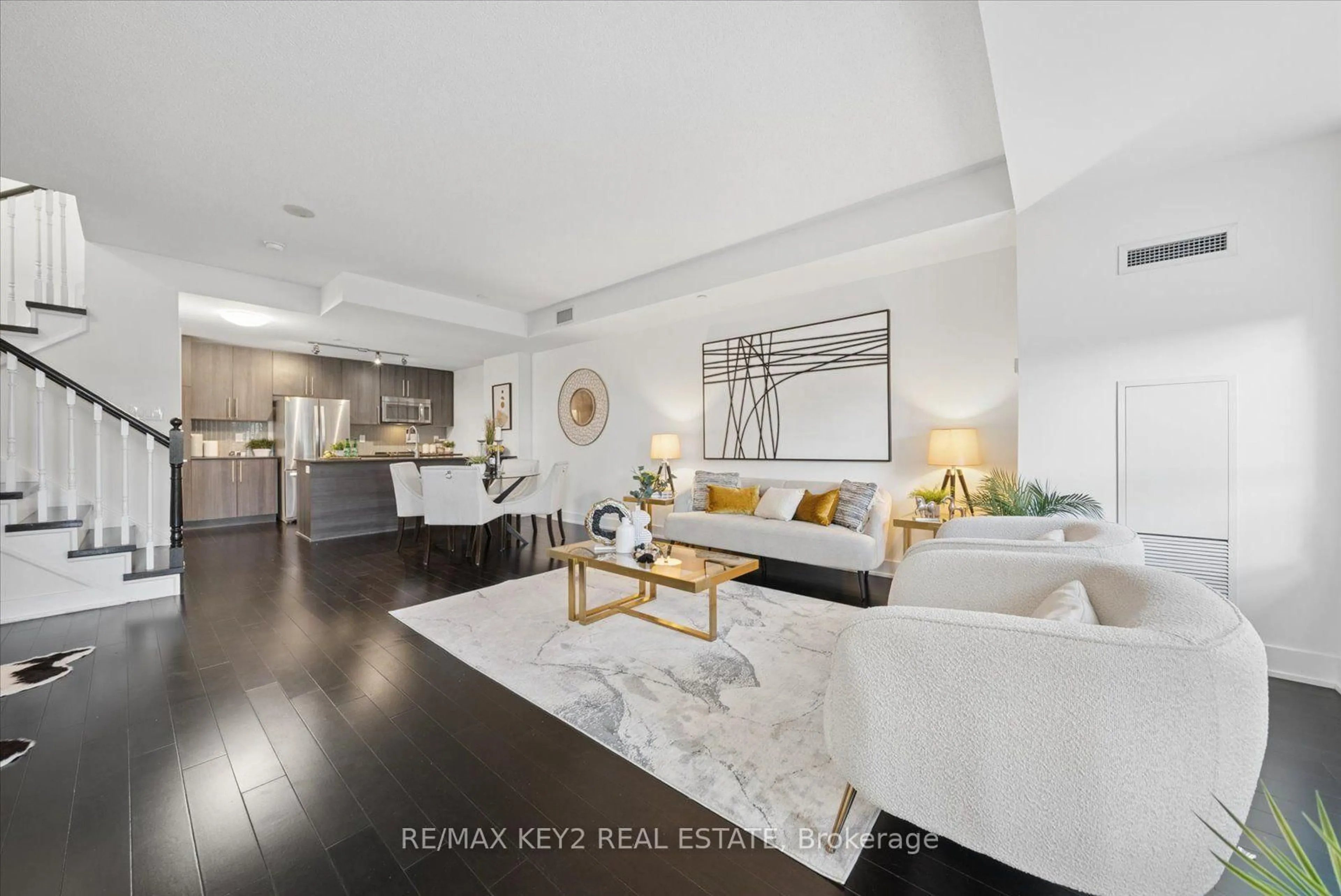 Unknown for 4011 Brickstone Mews #TH6, Mississauga Ontario L5B 0G3