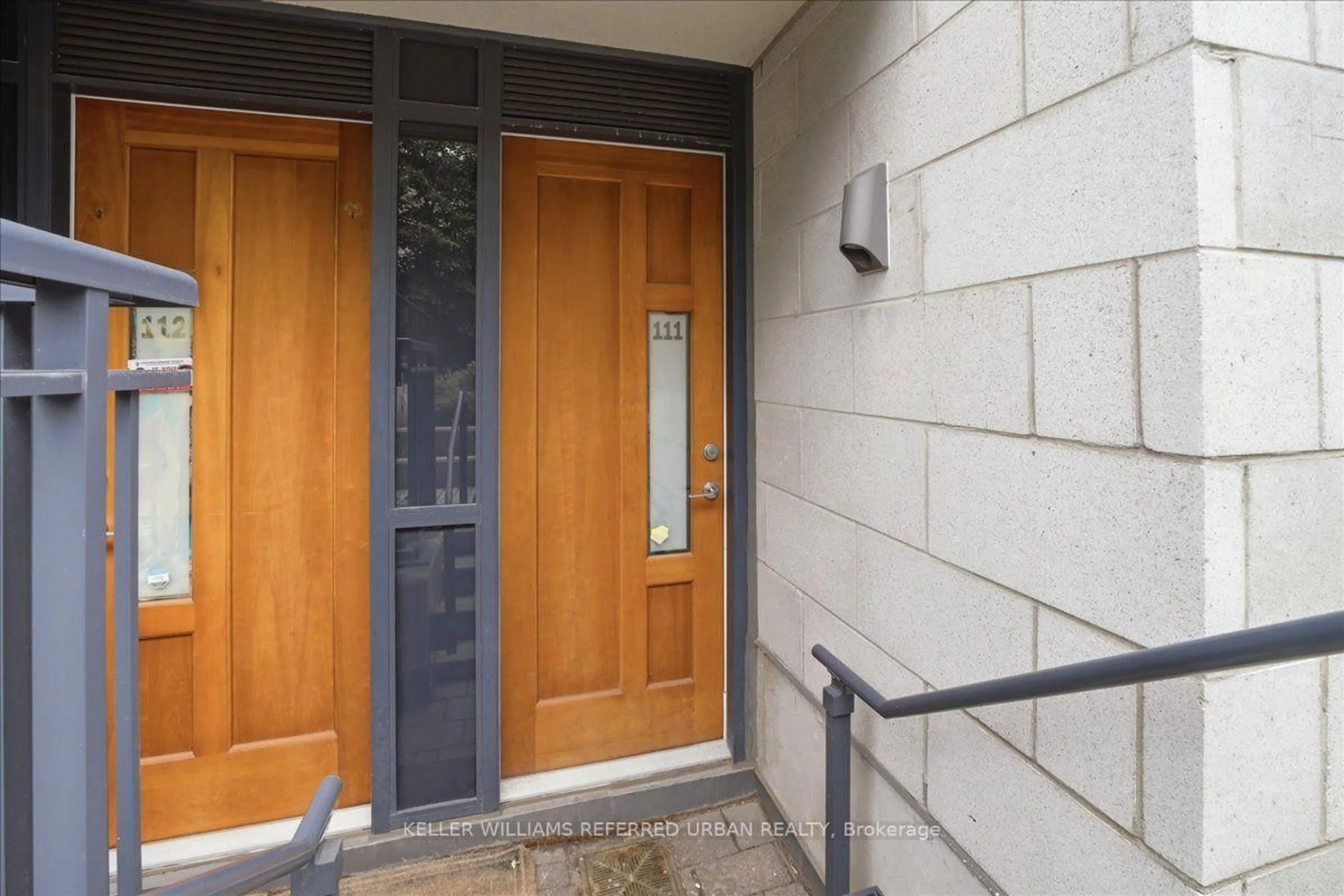 Indoor entryway for 2800 Keele St #111, Toronto Ontario M3M 0B8