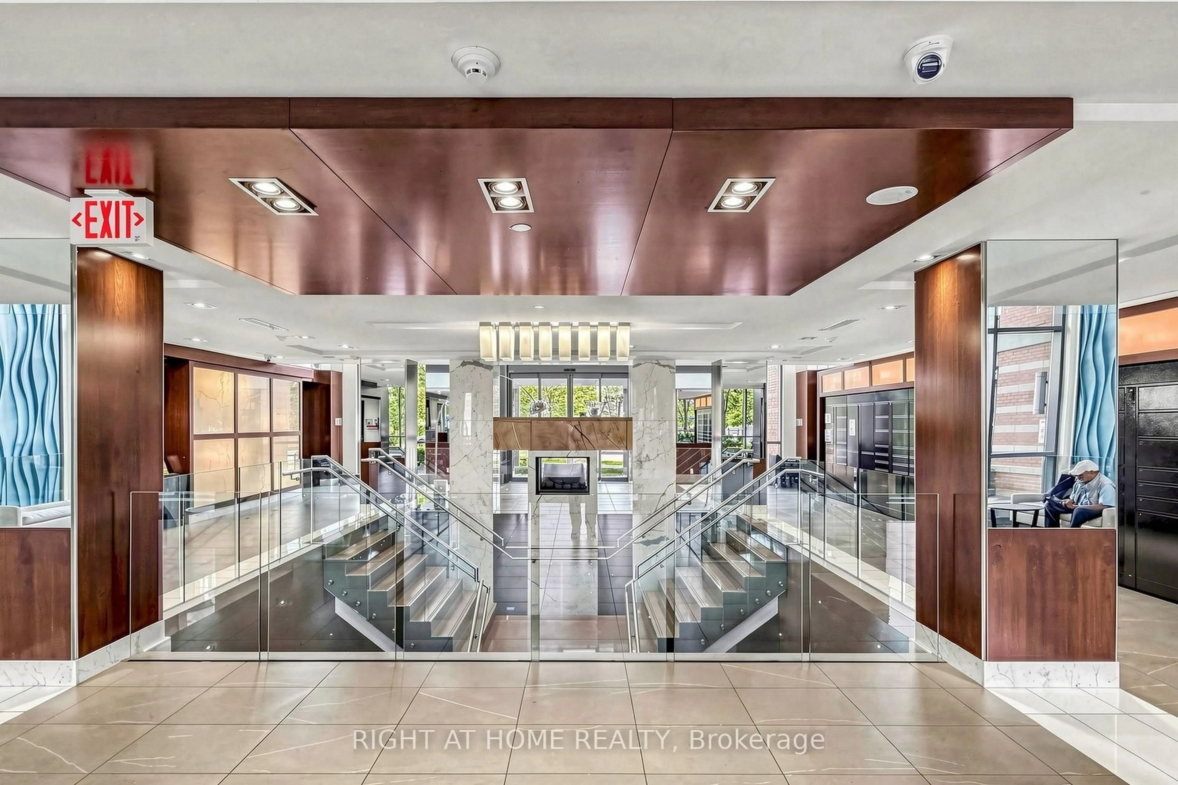 Lobby for 225 Sherway Gardens Rd #109, Toronto Ontario M9C 0A3