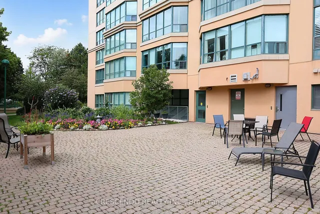 100 Millside Dr #201, Milton 3