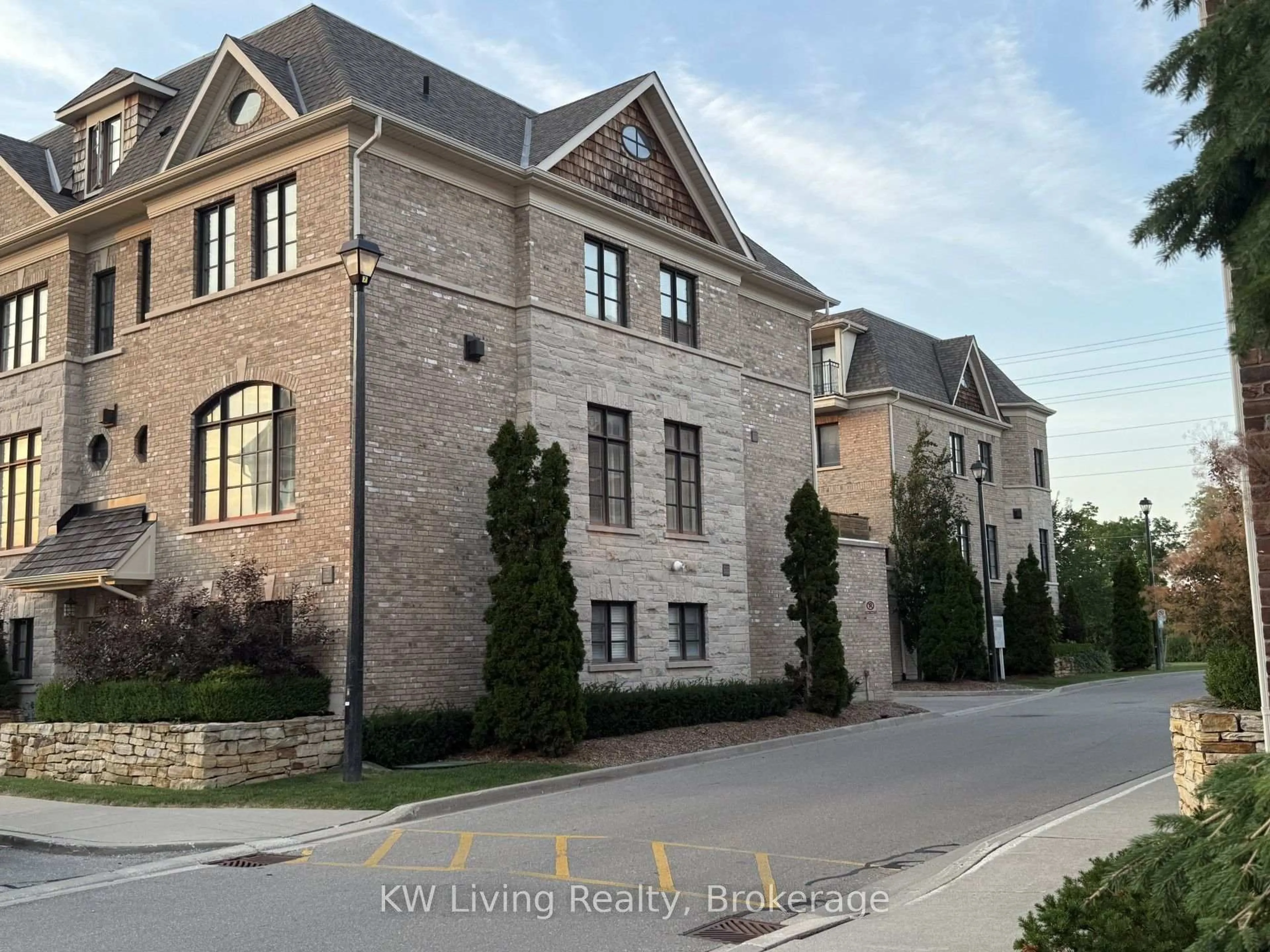 Home with brick exterior material, street for 2005 Queensborough Gate #Lot 13, Mississauga Ontario L5M 0Y1
