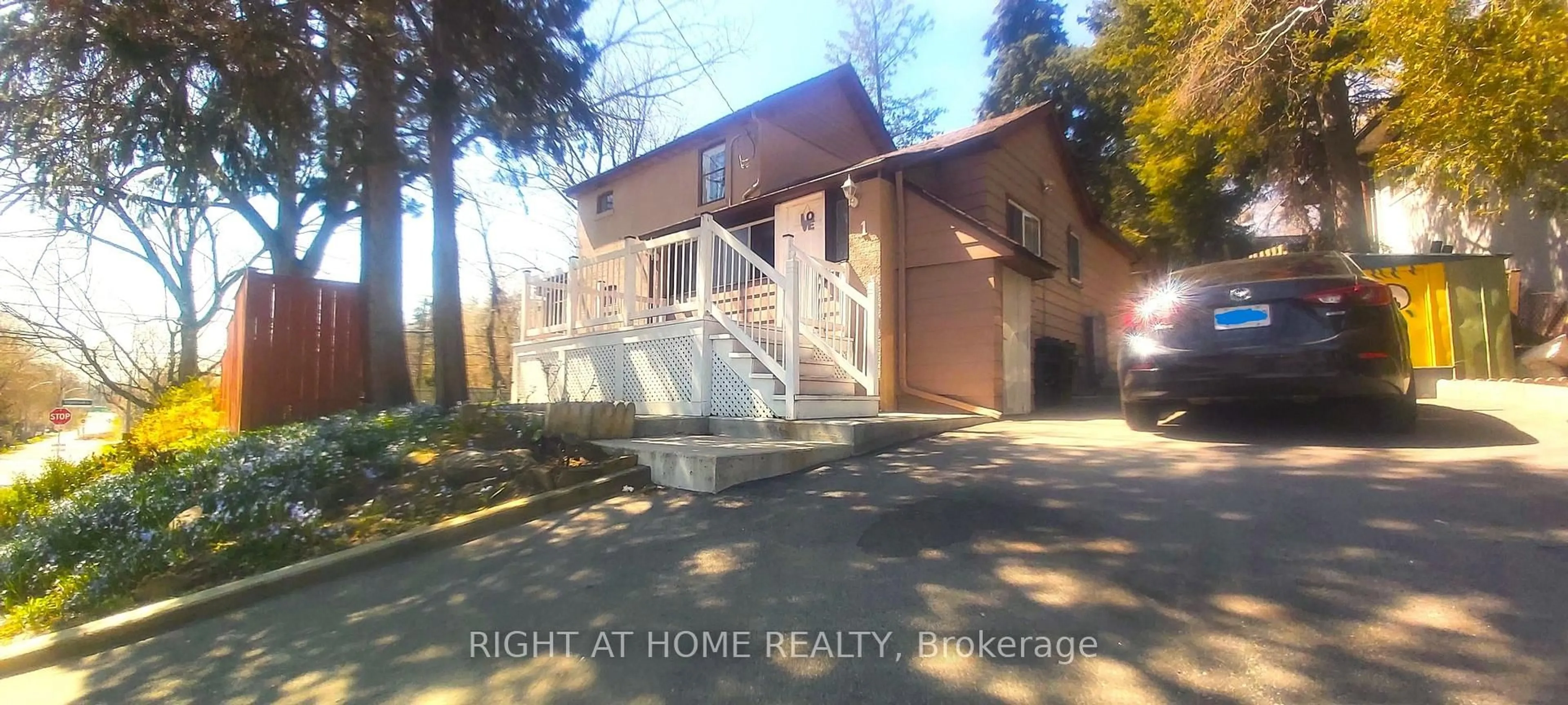 Unknown for 1 Edgebrook Dr, Toronto Ontario M9V 1E1