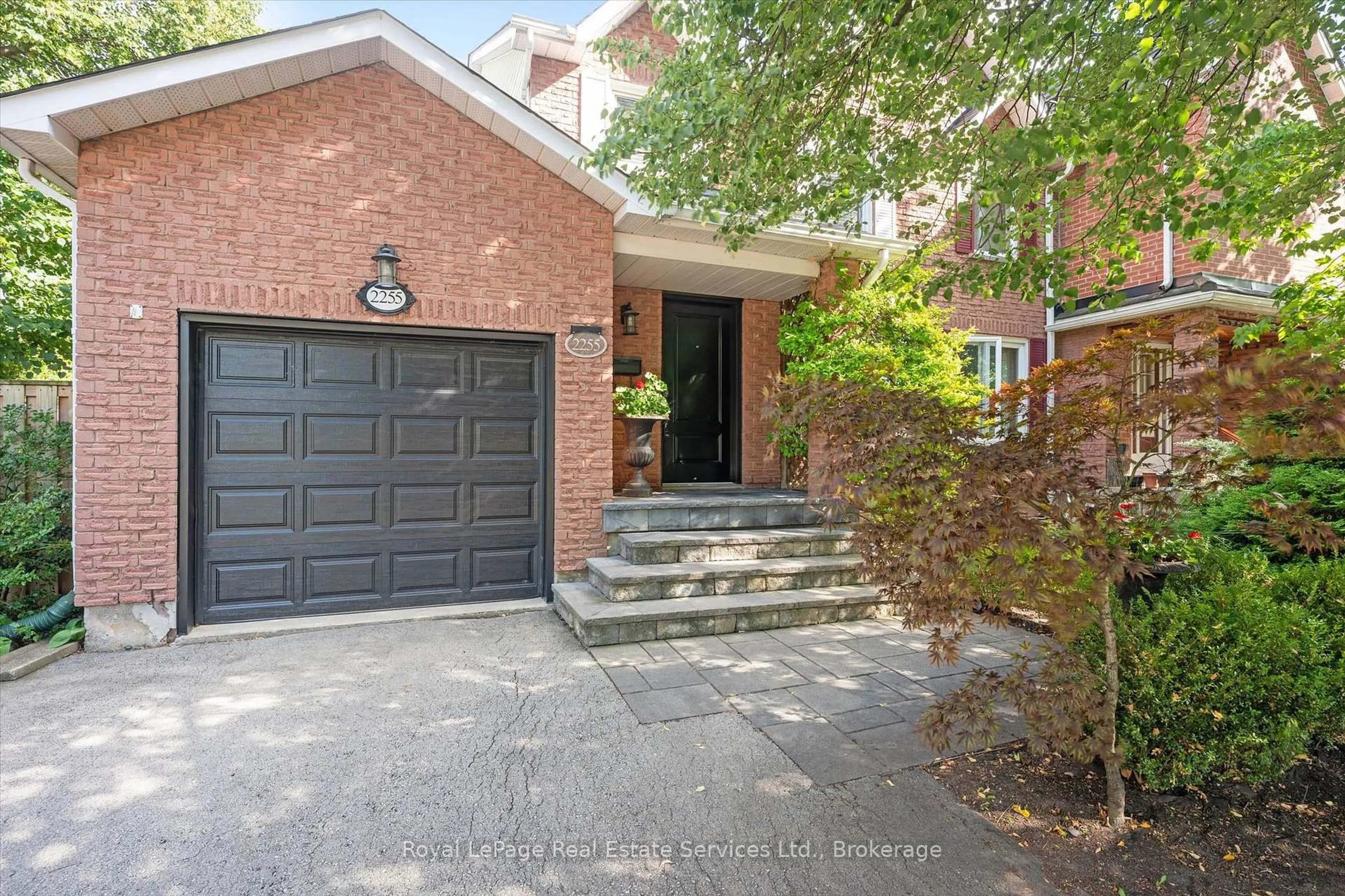 Home with brick exterior material, street for 2255 MacLennan Dr, Oakville Ontario L6H 5K4
