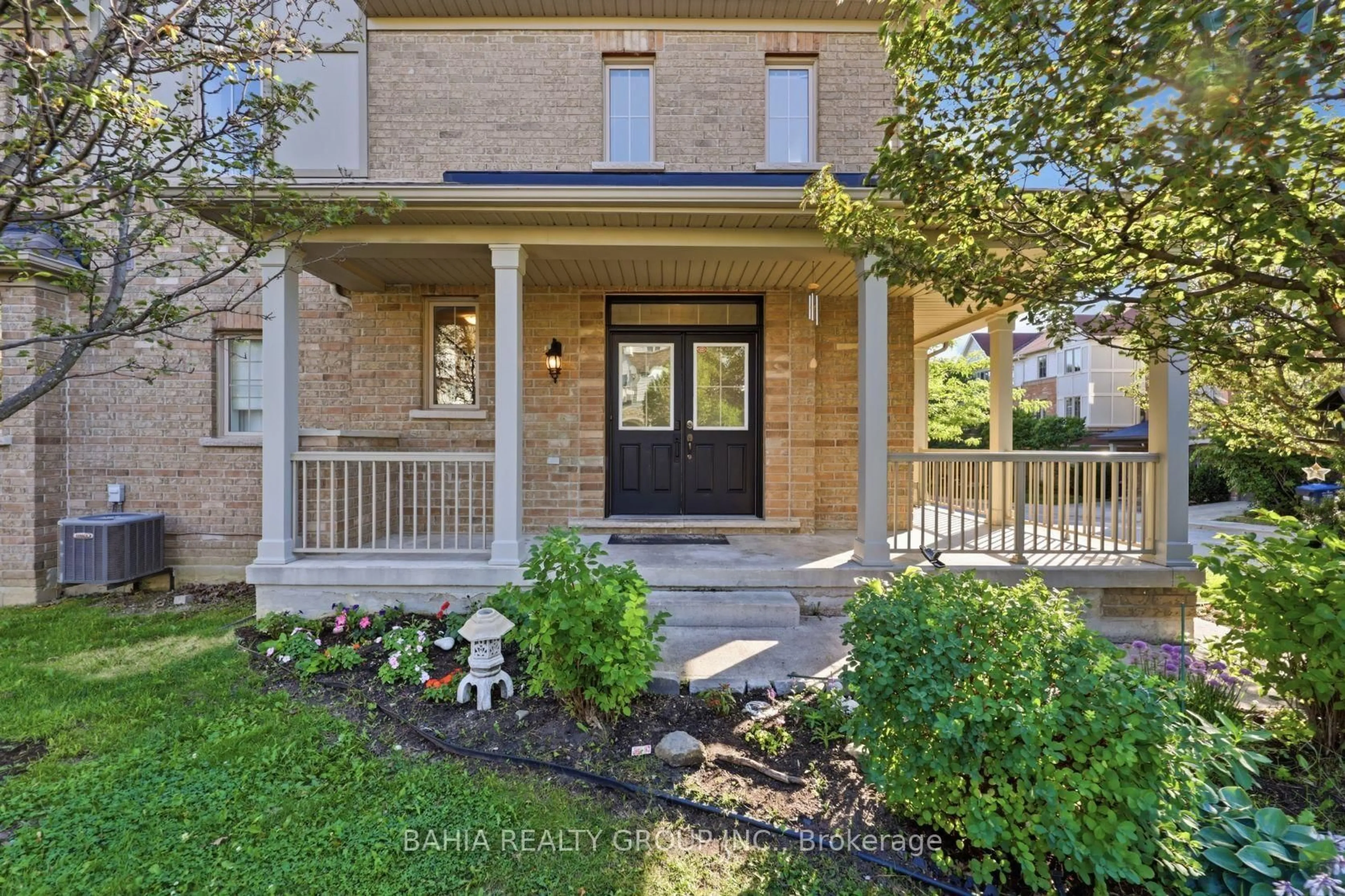 Home with brick exterior material, street for 55 CEDAR LAKE Cres, Brampton Ontario L6Y 0P9