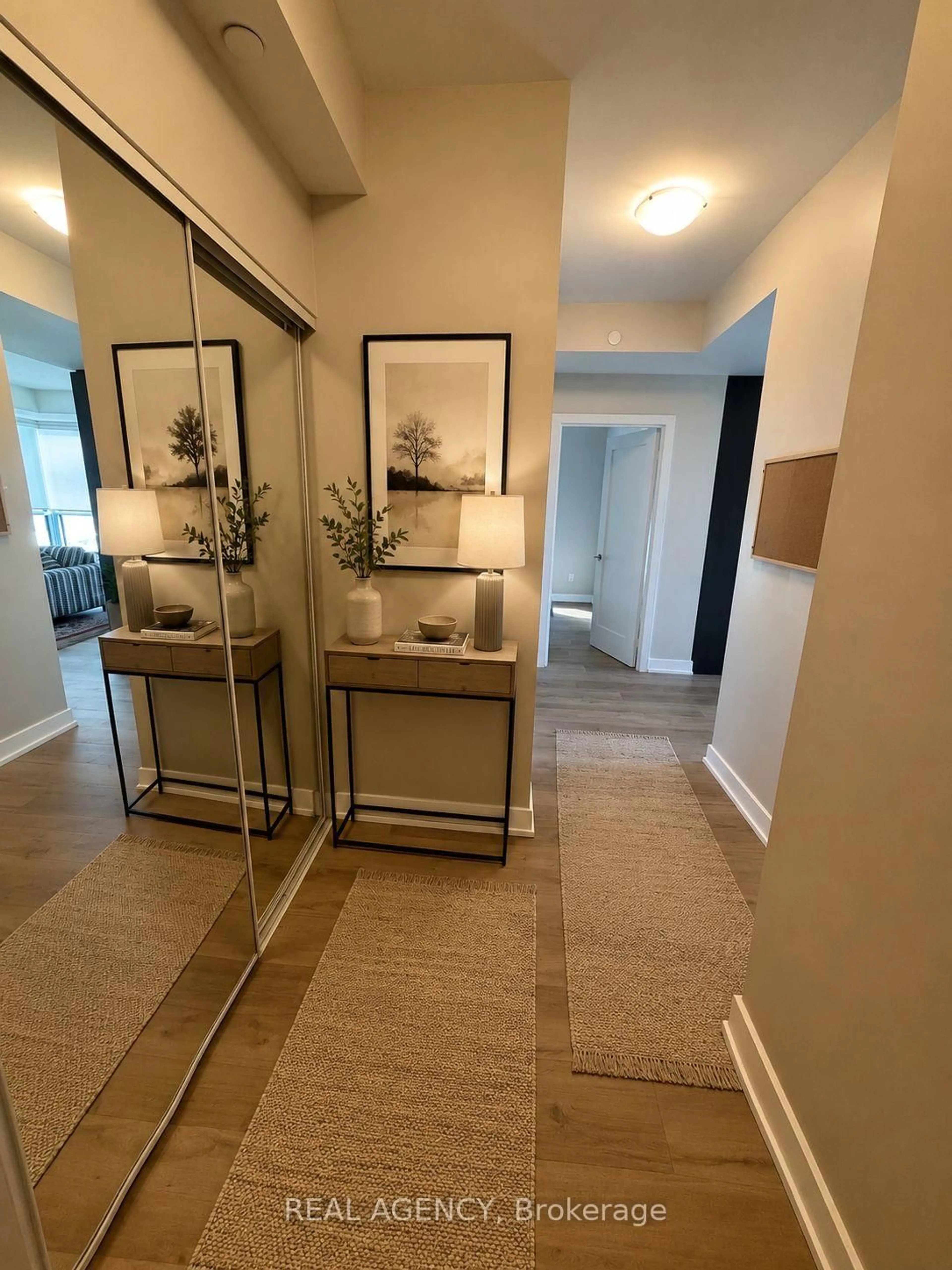 Indoor entryway for 7 Mabelle Ave #3108, Toronto Ontario M9A 0C9