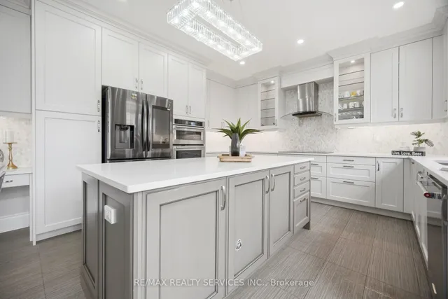 1 Adamsville Rd, Brampton 5