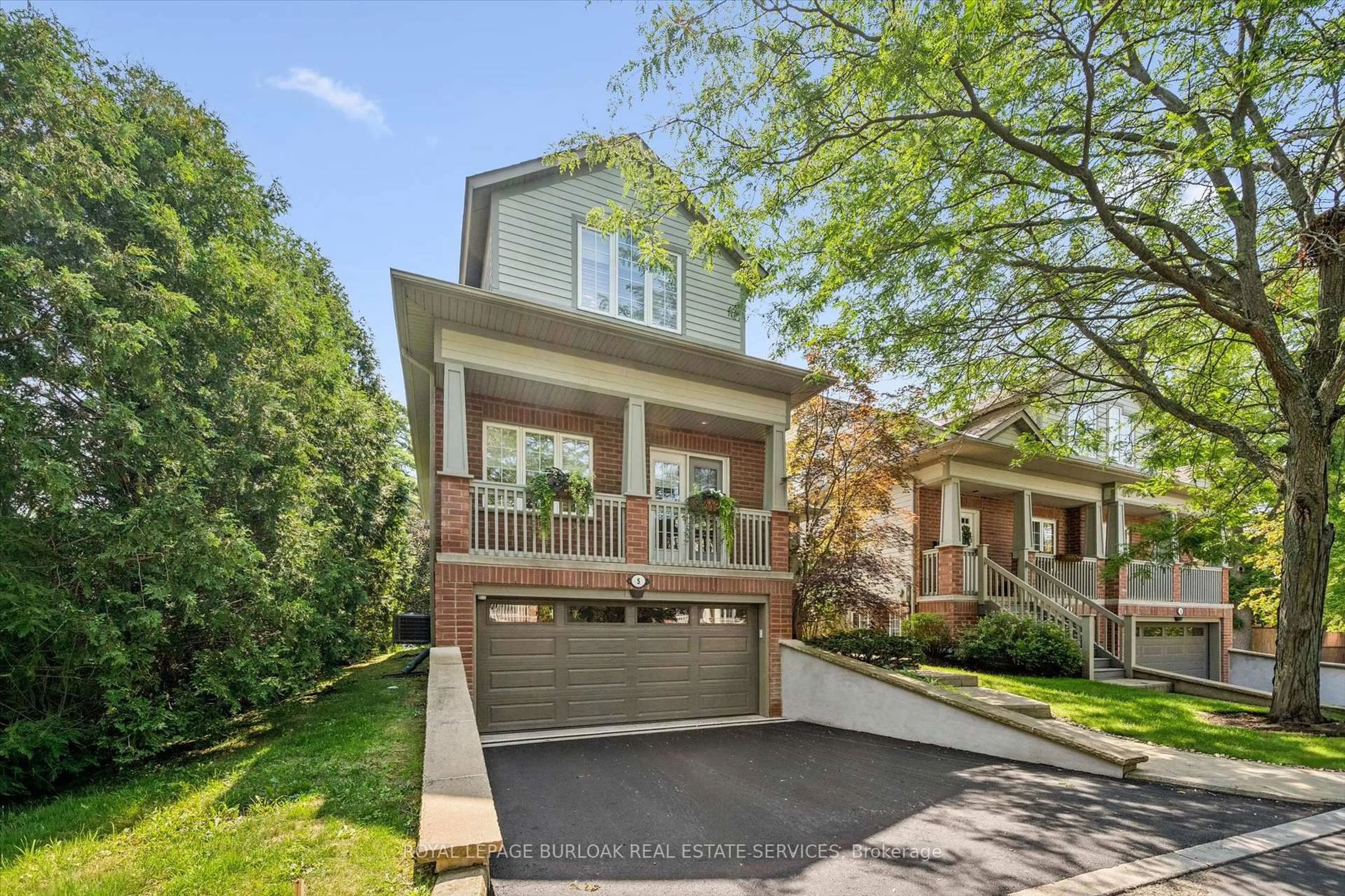 Home with brick exterior material, street for 263 Plains Rd #5, Burlington Ontario L7T 1G1