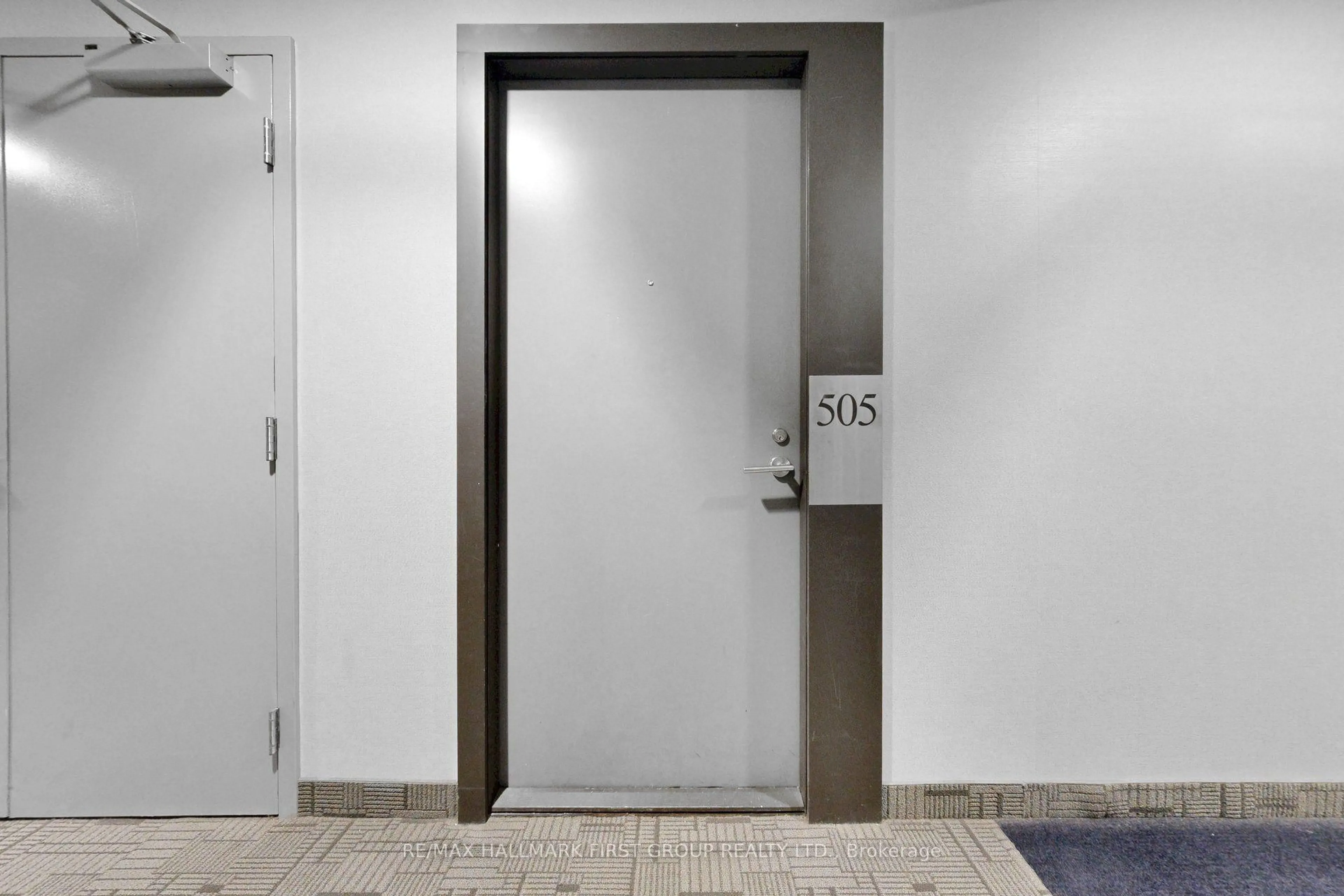 Indoor foyer for 8 Fieldway Rd #505, Toronto Ontario M8Z 3L1