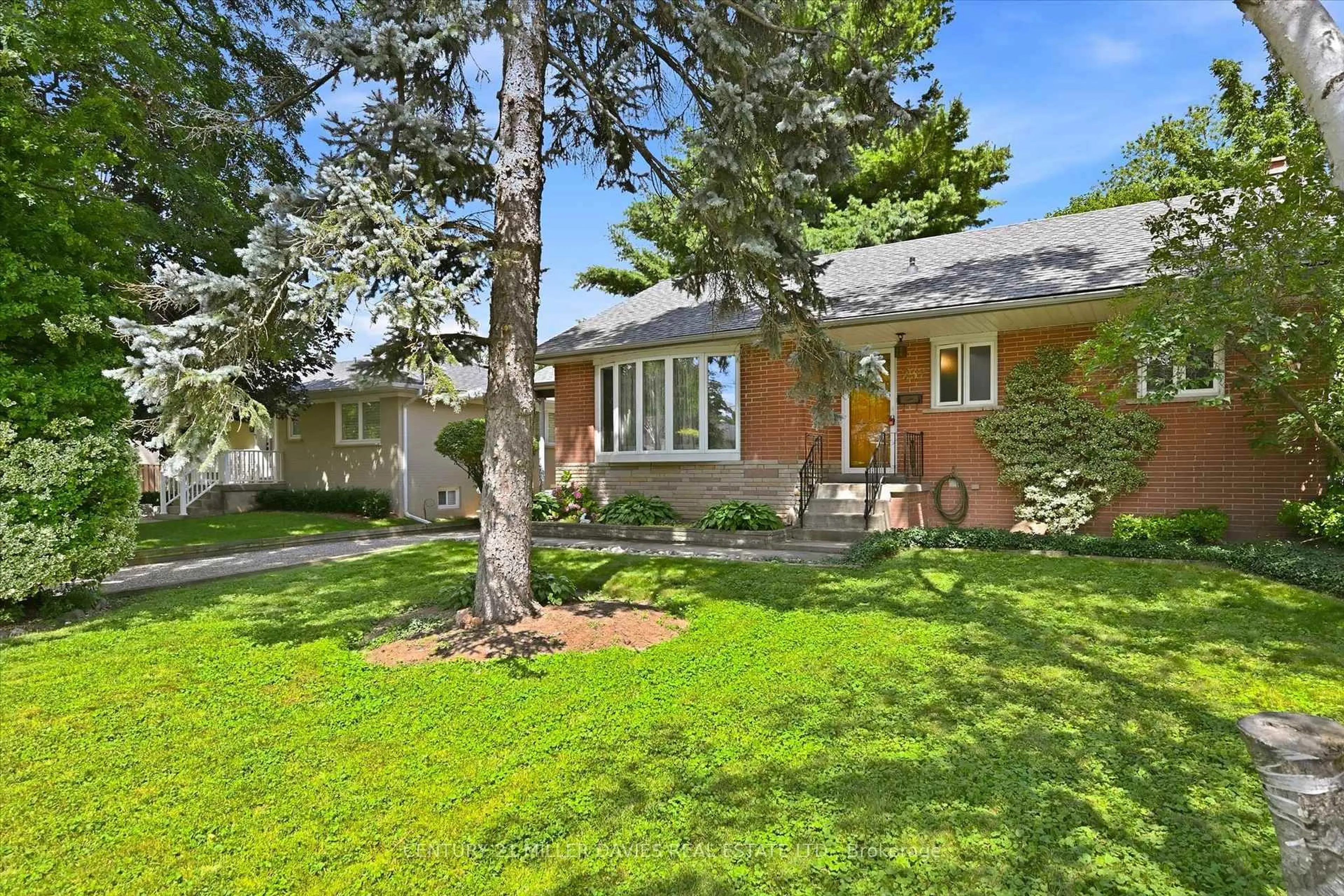 Unknown for 237 Mohawk Rd, Oakville Ontario L6L 2Z1