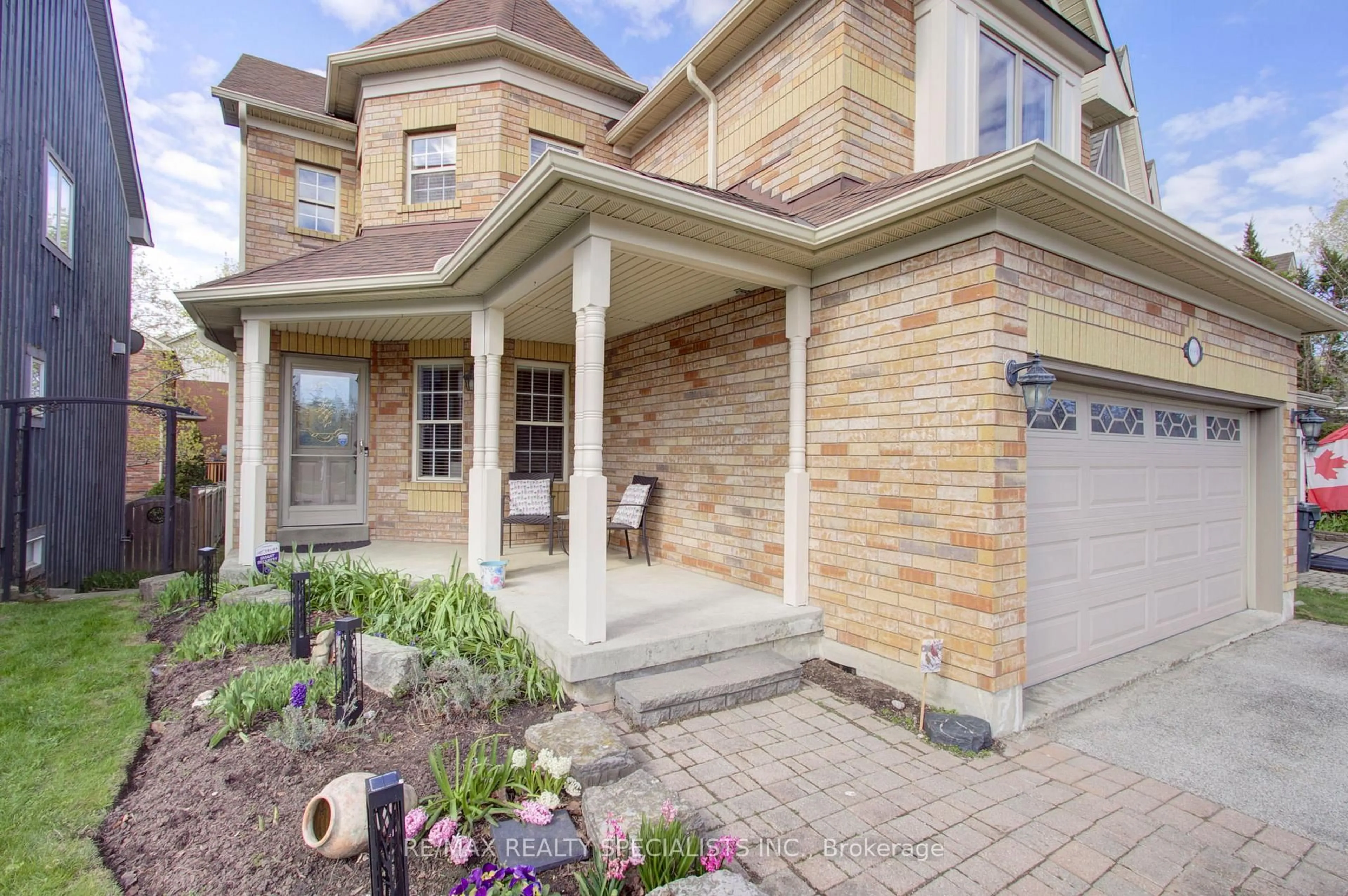 Home with brick exterior material, street for 6960 Historic Tr, Mississauga Ontario L5W 1C2
