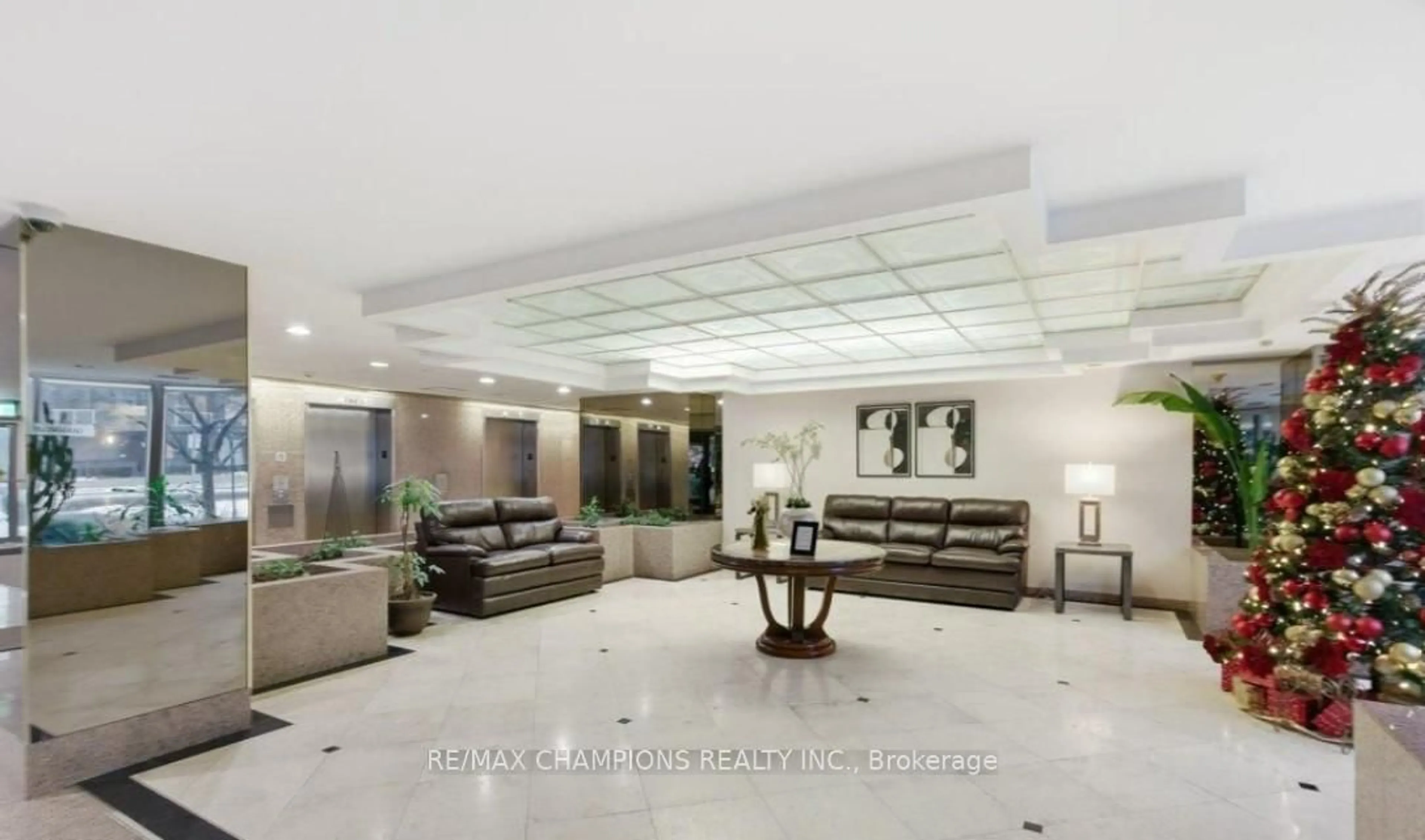 Lobby for 400 Webb Dr #1204, Mississauga Ontario L5B 3Z7