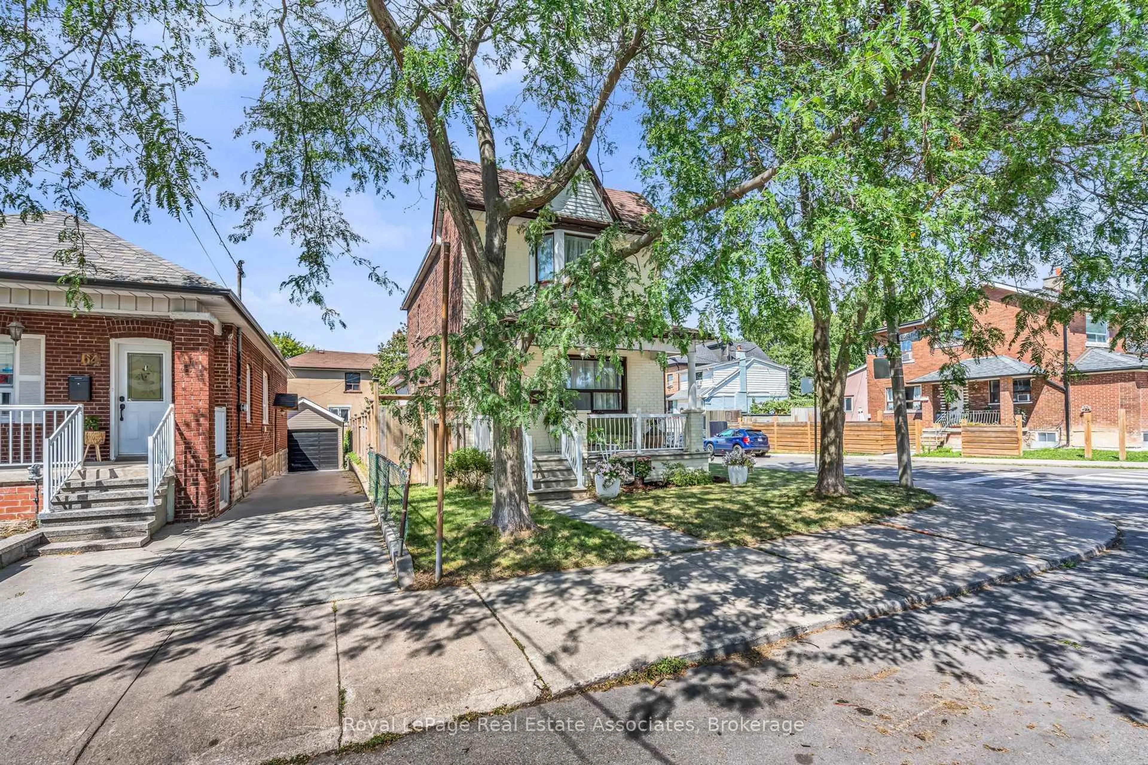 Unknown for 62 Rowntree Ave, Toronto Ontario M6N 1R9