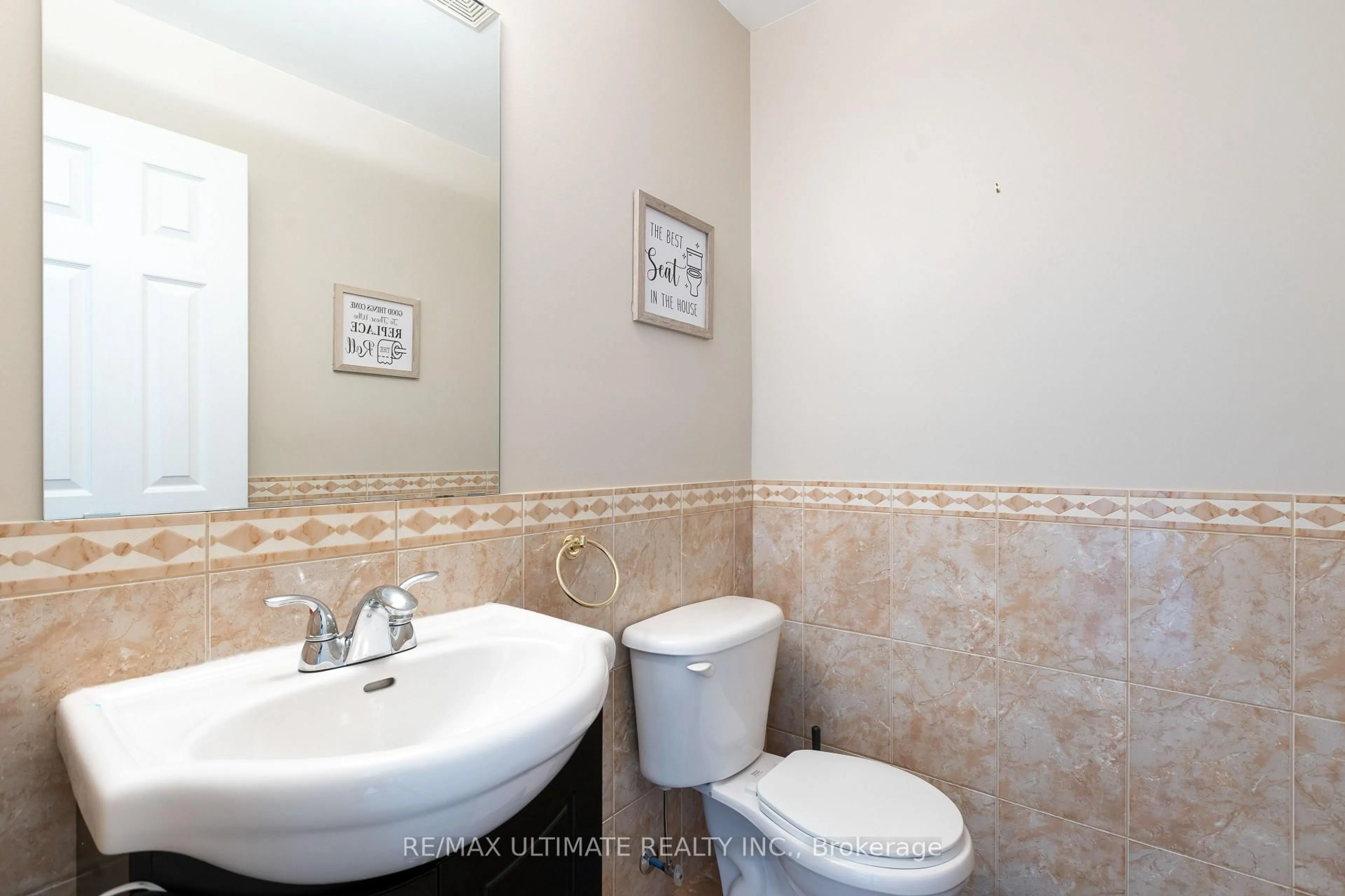Standard bathroom, ceramic/tile floor for 6560 Opera Glass Cres, Mississauga Ontario L5W 1S1
