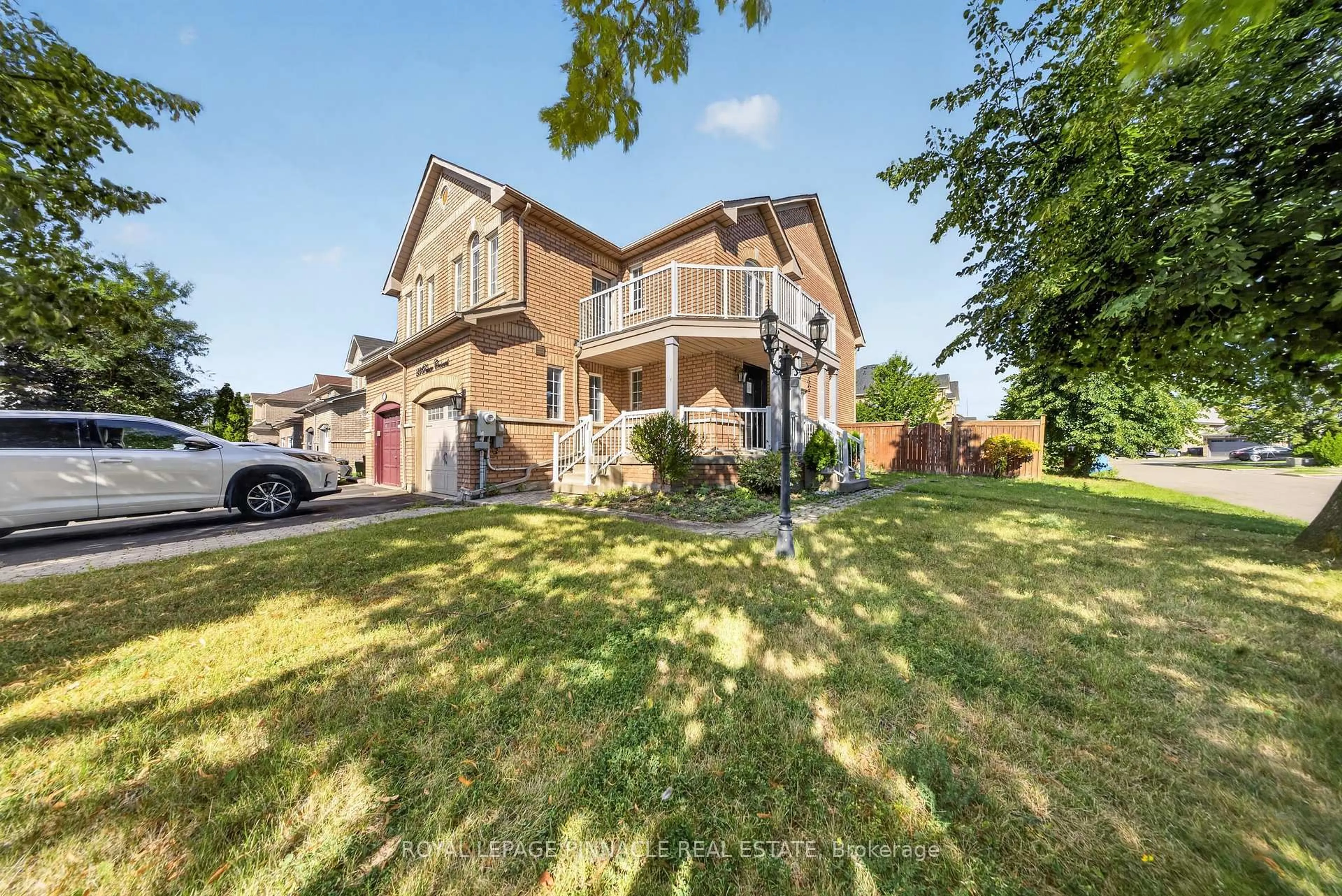 A pic from outside/outdoor area/front of a property/back of a property/a pic from drone, street for 23 Prince Cres, Brampton Ontario L7A 2C9