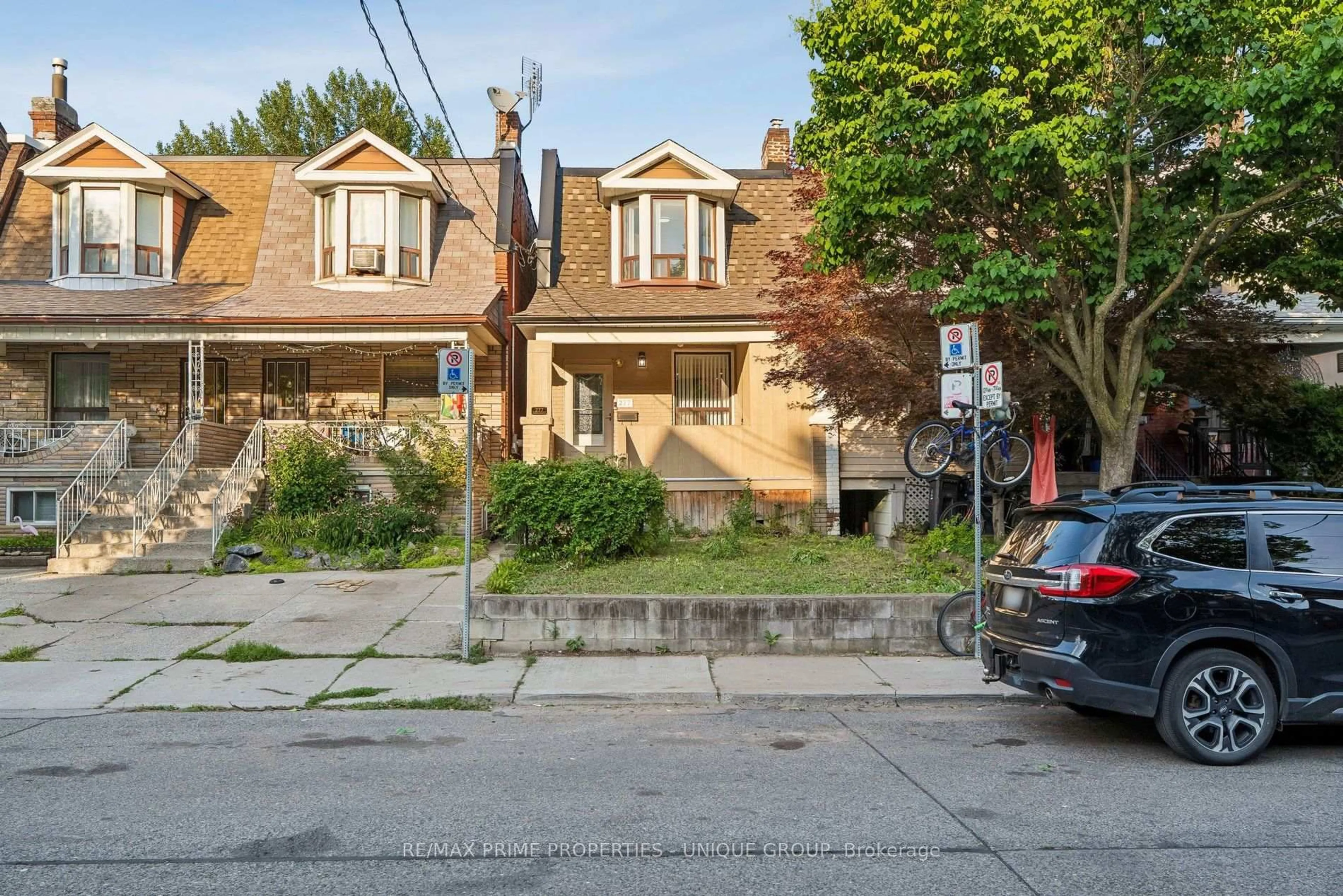 Home with brick exterior material, street for 277 Westmoreland Ave, Toronto Ontario M6H 3A4