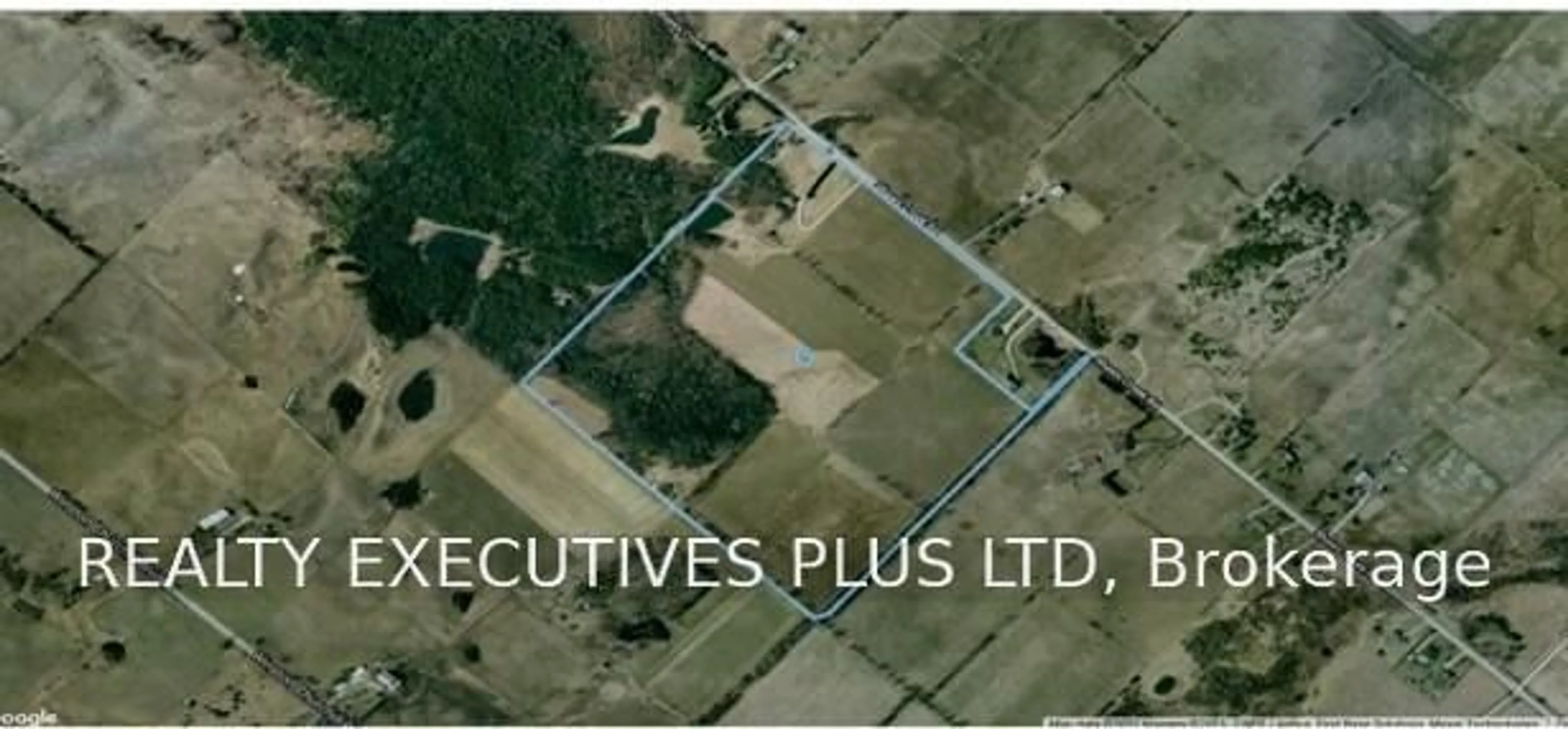 A pic from outside/outdoor area/front of a property/back of a property/a pic from drone, building for 21170 Shaws Creek Rd, Caledon Ontario L7K 1K8