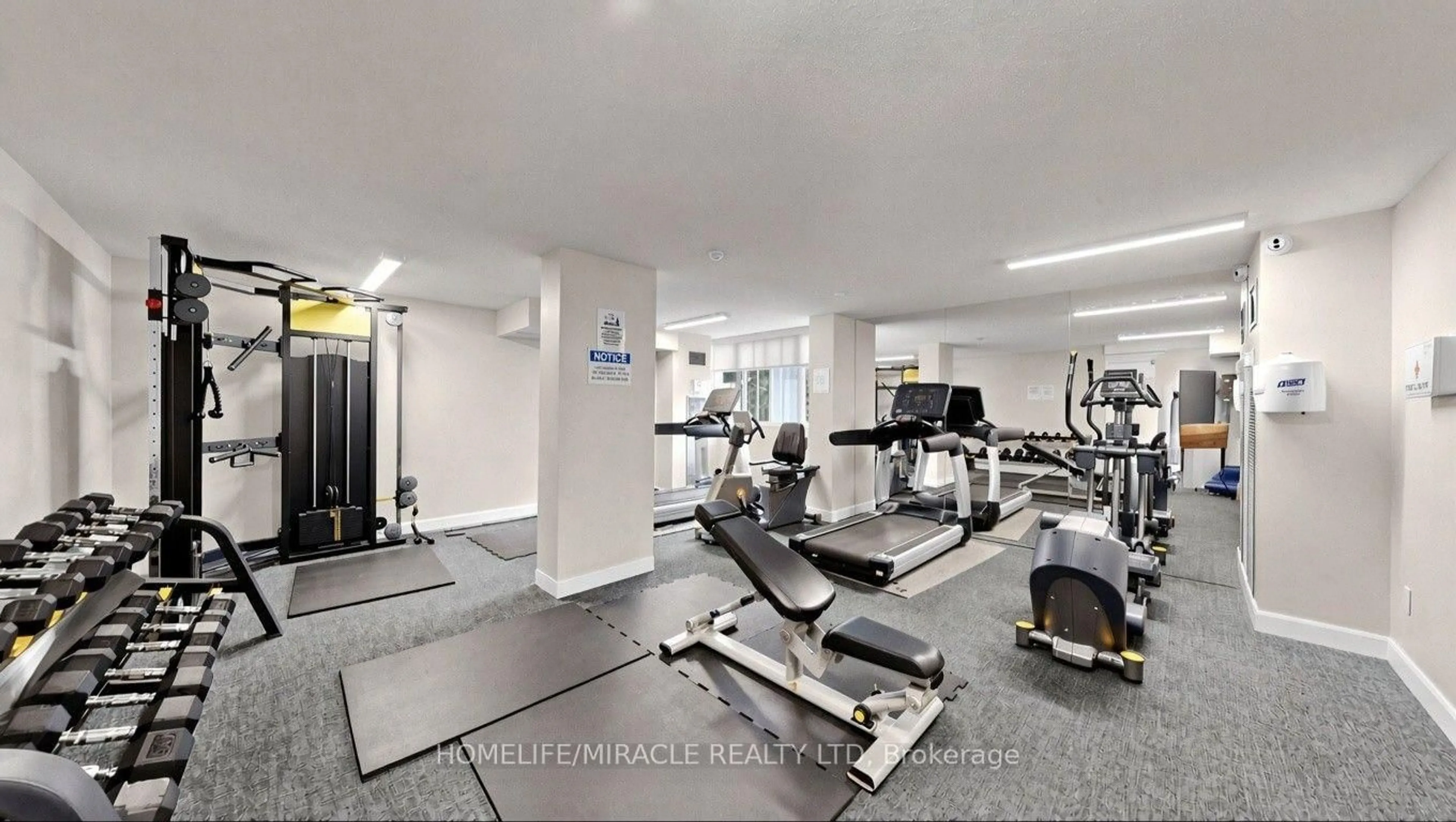 Gym or fitness room for 3590 Kaneff Cres #313, Mississauga Ontario L5A 3X3