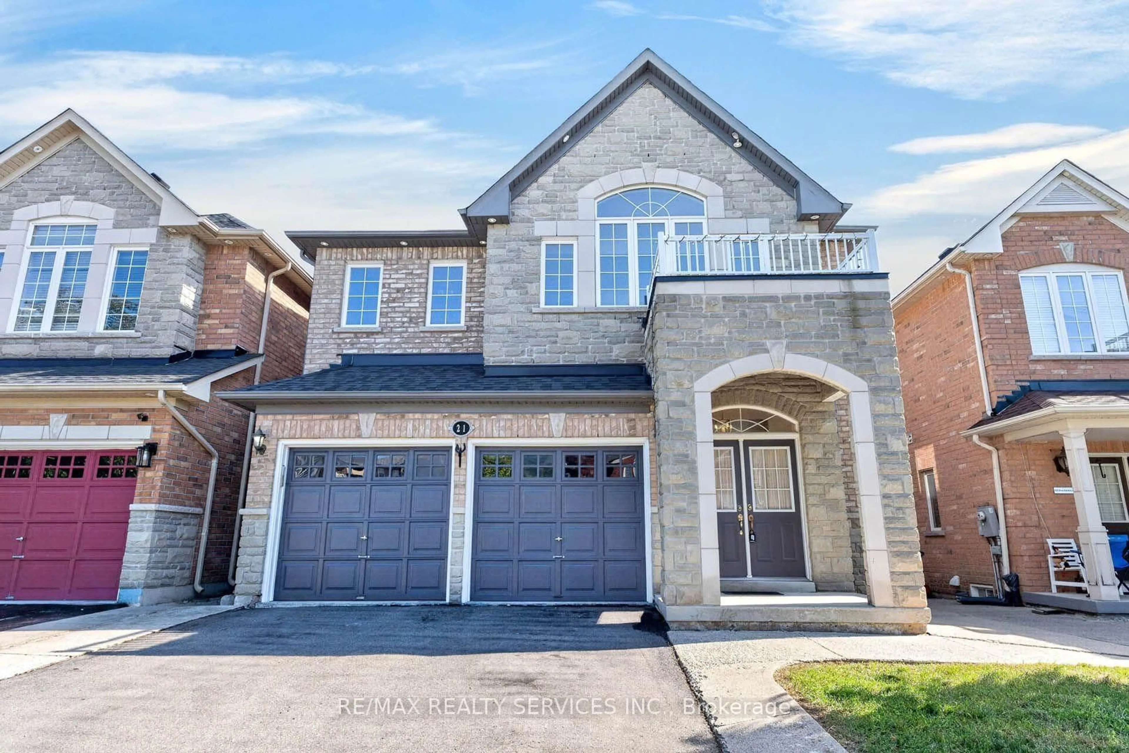 Home with brick exterior material, street for 21 Tatra Cres, Brampton Ontario L6Y 0K6