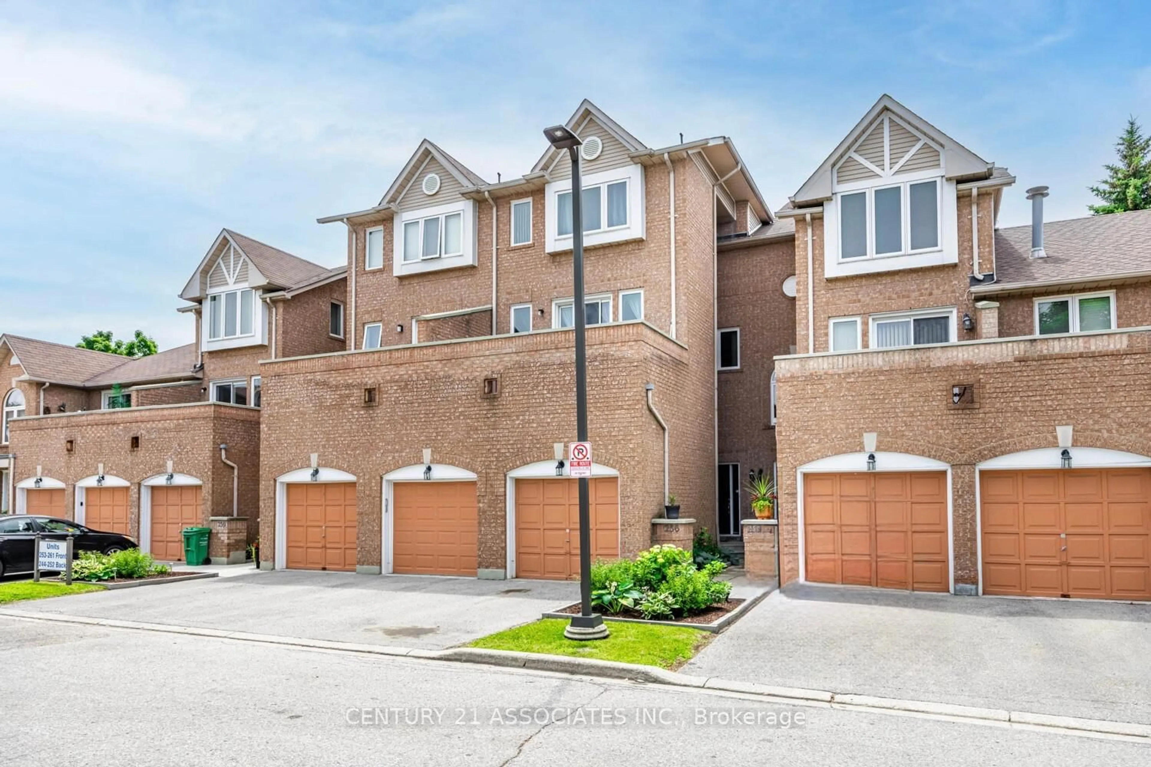 Home with brick exterior material, street for 60 Barondale Dr #256, Mississauga Ontario L4Z 3N8